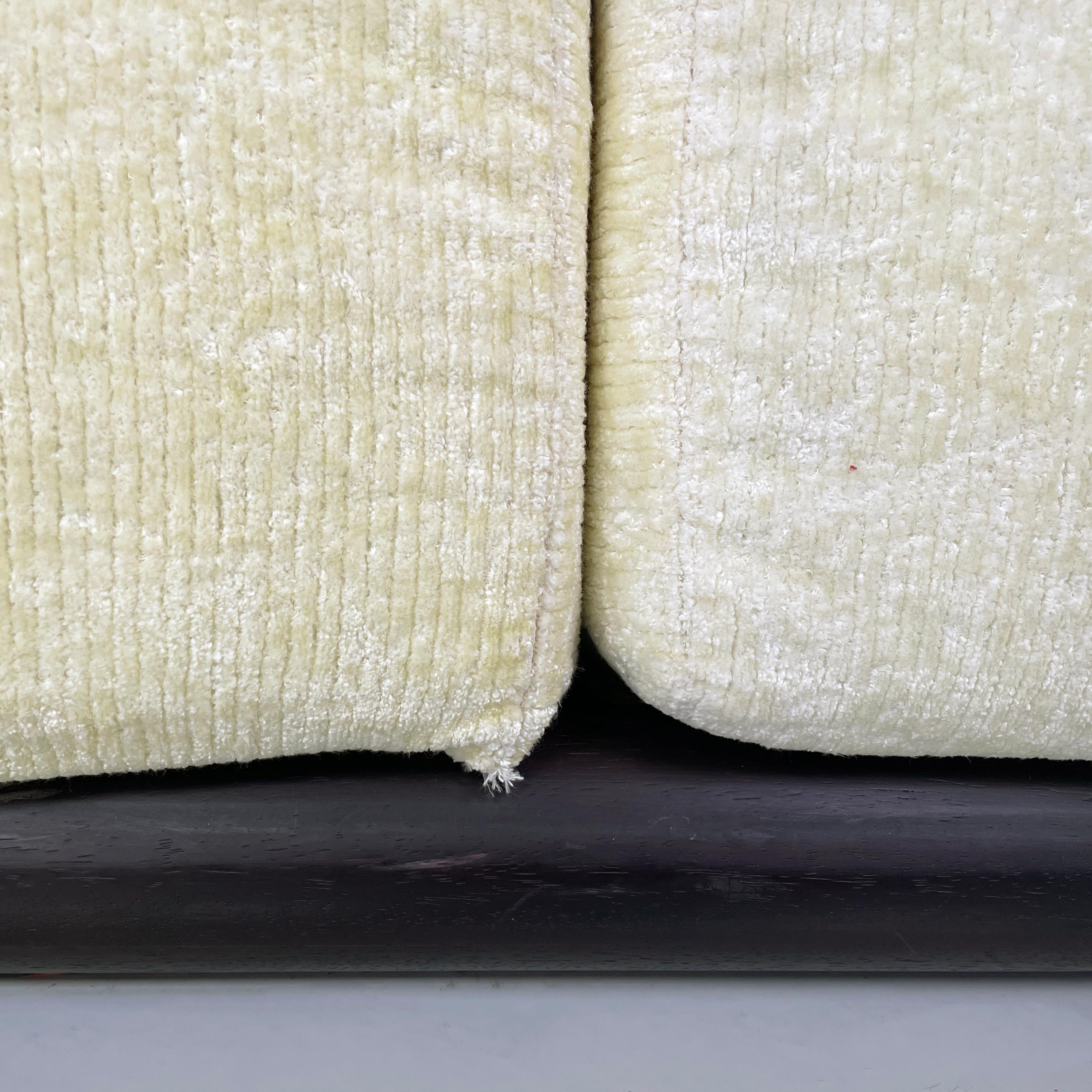 Italian modern Three-seater sofas Cornaro Carlo Scarpa for Simon Gavina, 1980s For Sale 11