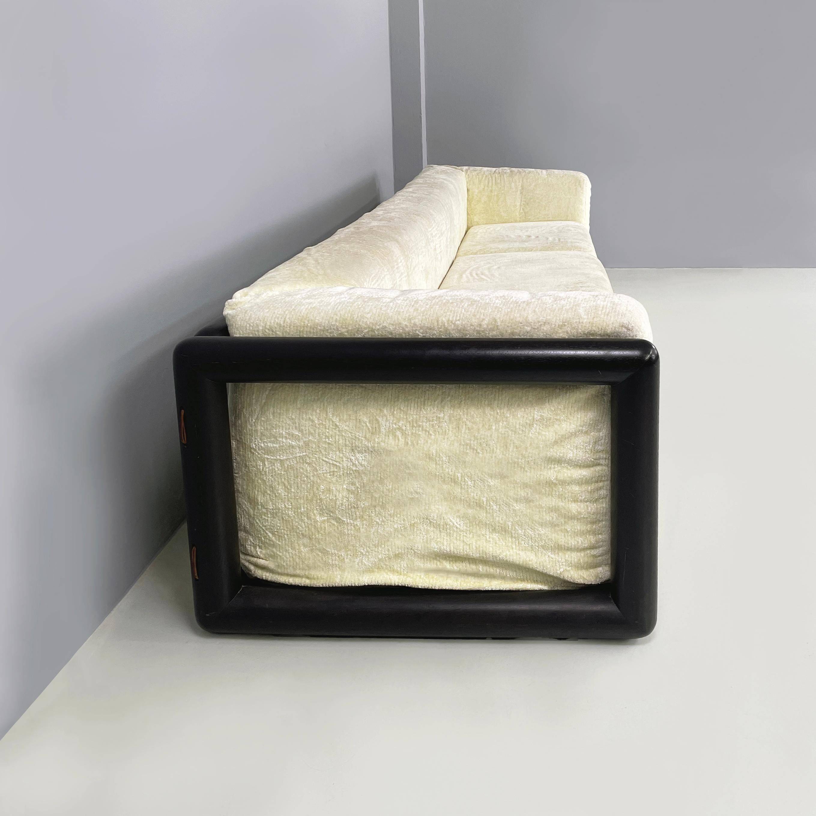 Italian modern Three-seater sofas Cornaro Carlo Scarpa for Simon Gavina, 1980s In Good Condition For Sale In MIlano, IT