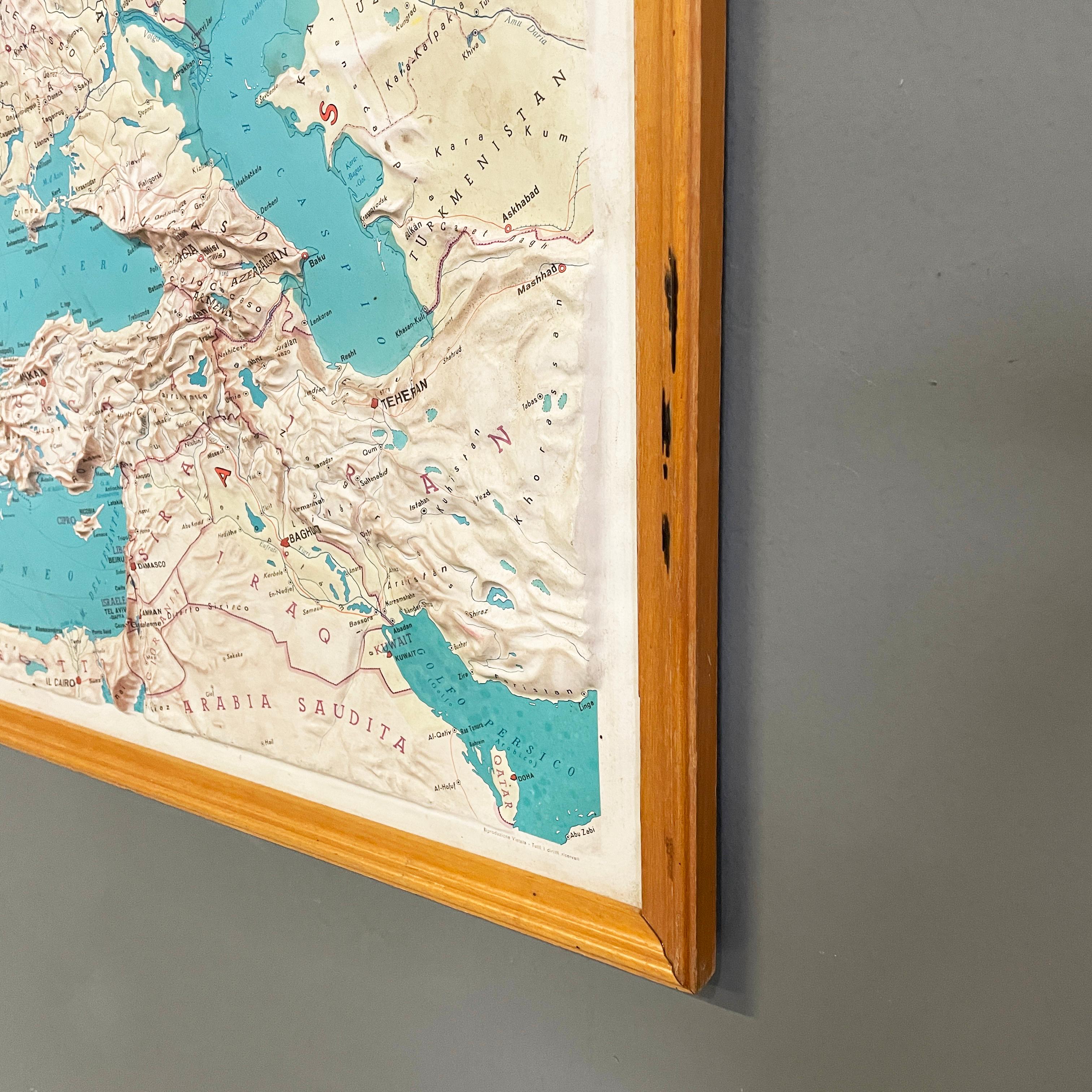 Italian modern Topographic geographical map in wood frame of Europe, 1950s-1990s For Sale 7
