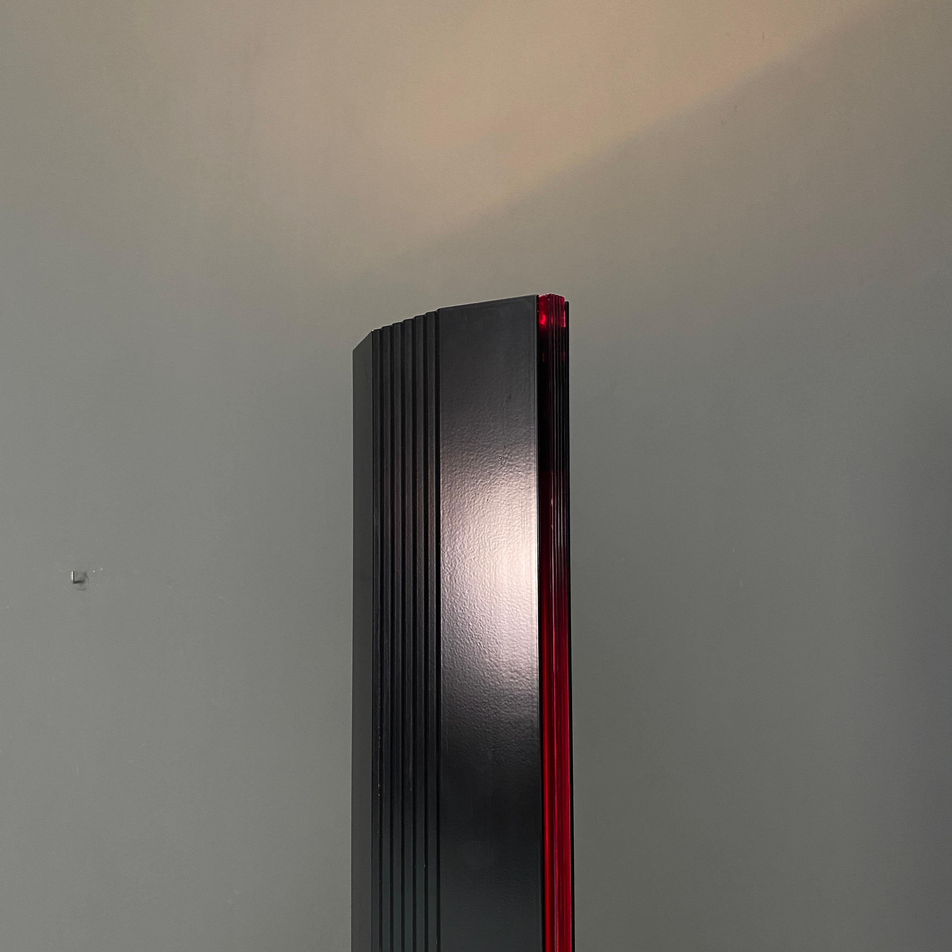 Italienische moderne TOTEM-Stehlampe aus Metall und Kunststoff, 1980er Jahre im Angebot 11