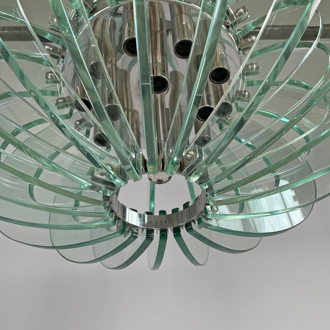 Lampadario moderno italiano in vetro trasparente arrotondato e metallo cromato, anni '70 in vendita 11