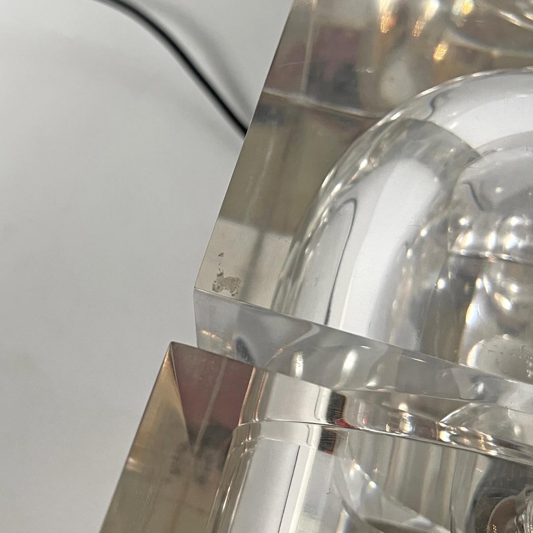 Moderne italienische rechteckige moderne, trasparente Plexiglas-Tischlampe, 1970er Jahre im Angebot 6