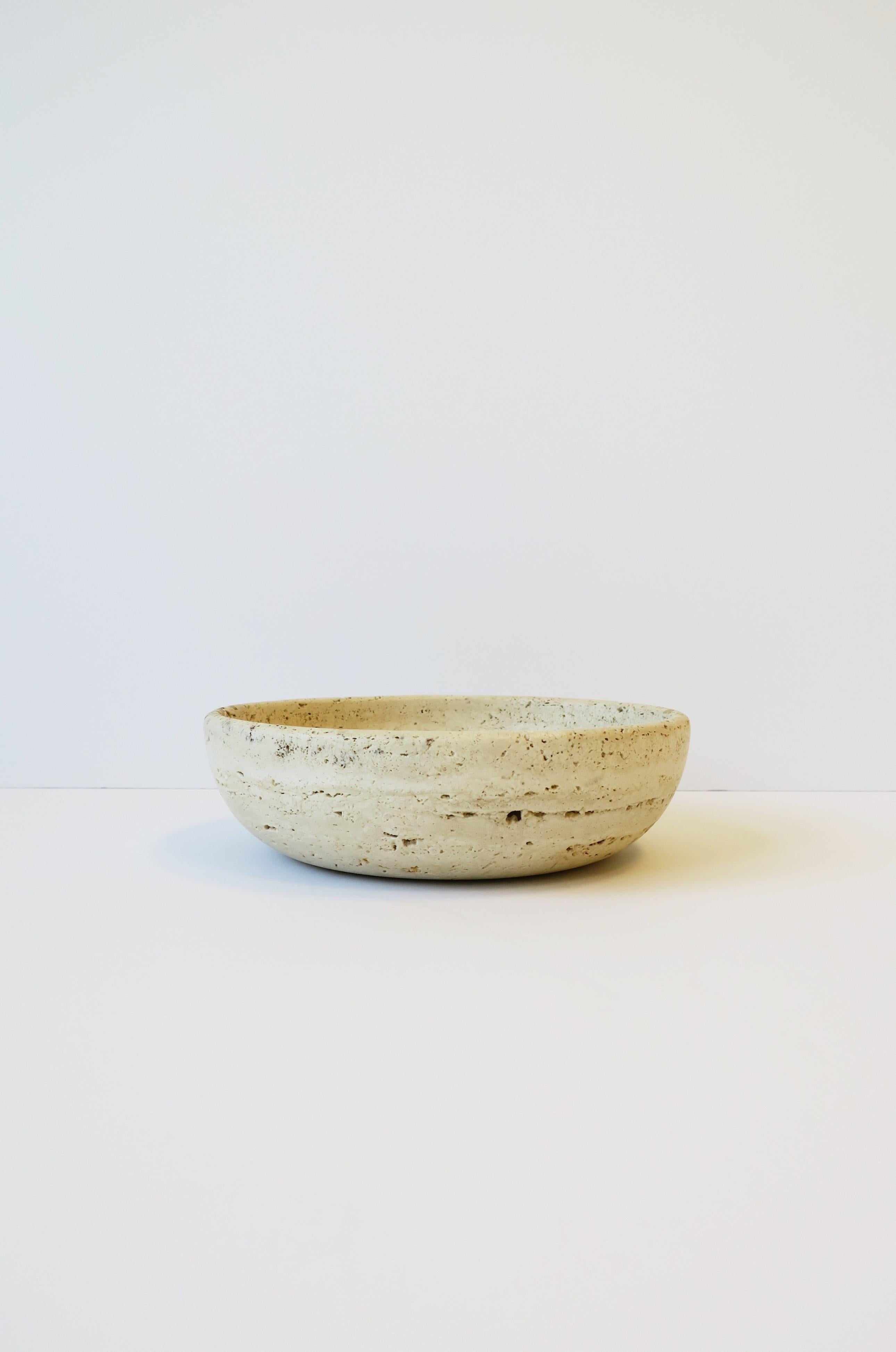 Italian Travertine Marble Bowl, Italy 1970s For Sale 1
