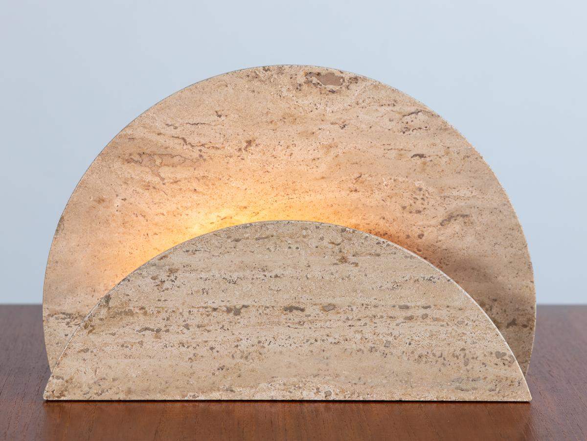 Mid-Century Modern Italian Modern Travertine Table Lamp by Piero Passeri  For Sale