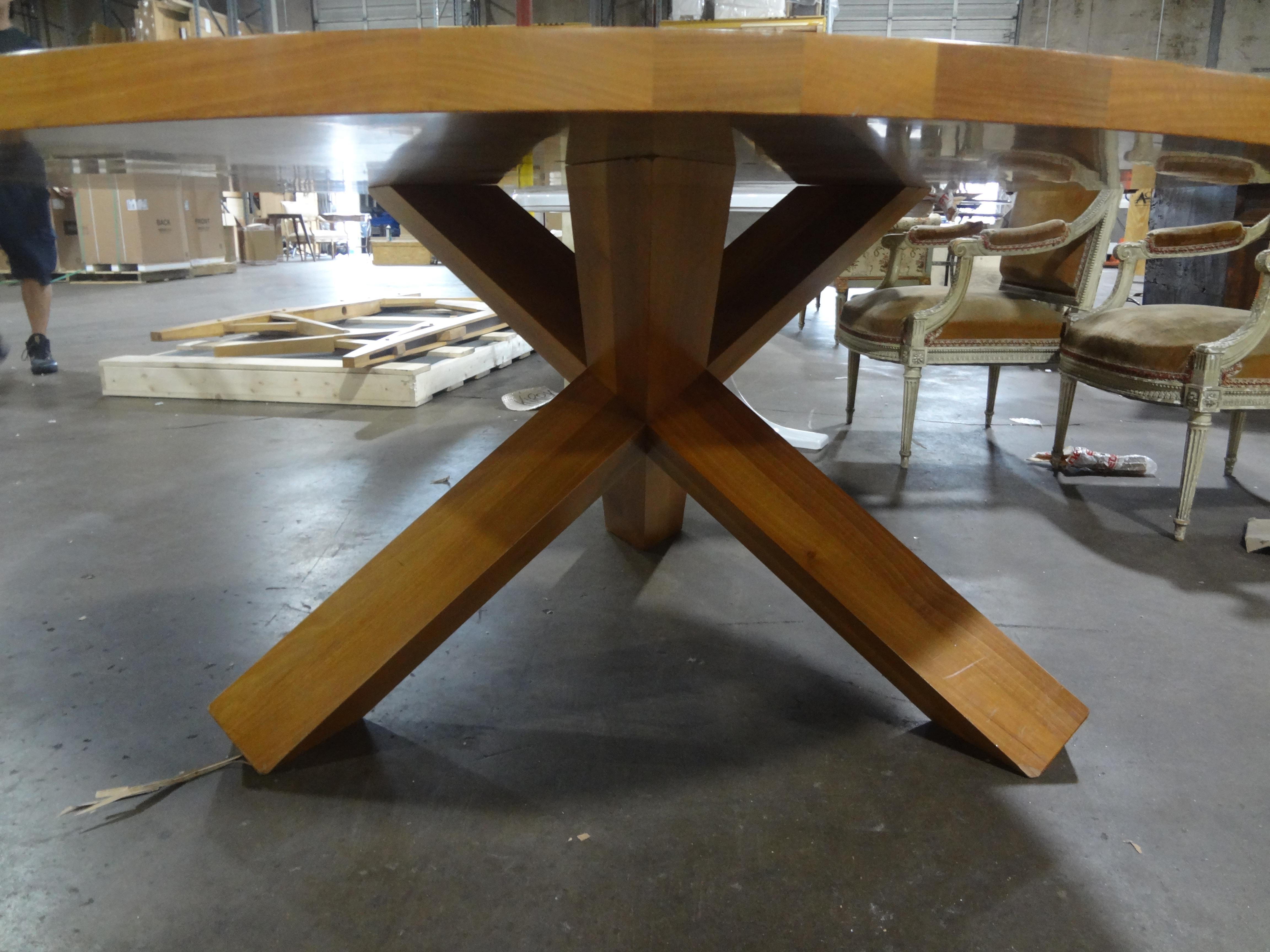 Mid-Century Modern Italian Modern Tripod Center Table Or Dining Table By Cassina For Sale