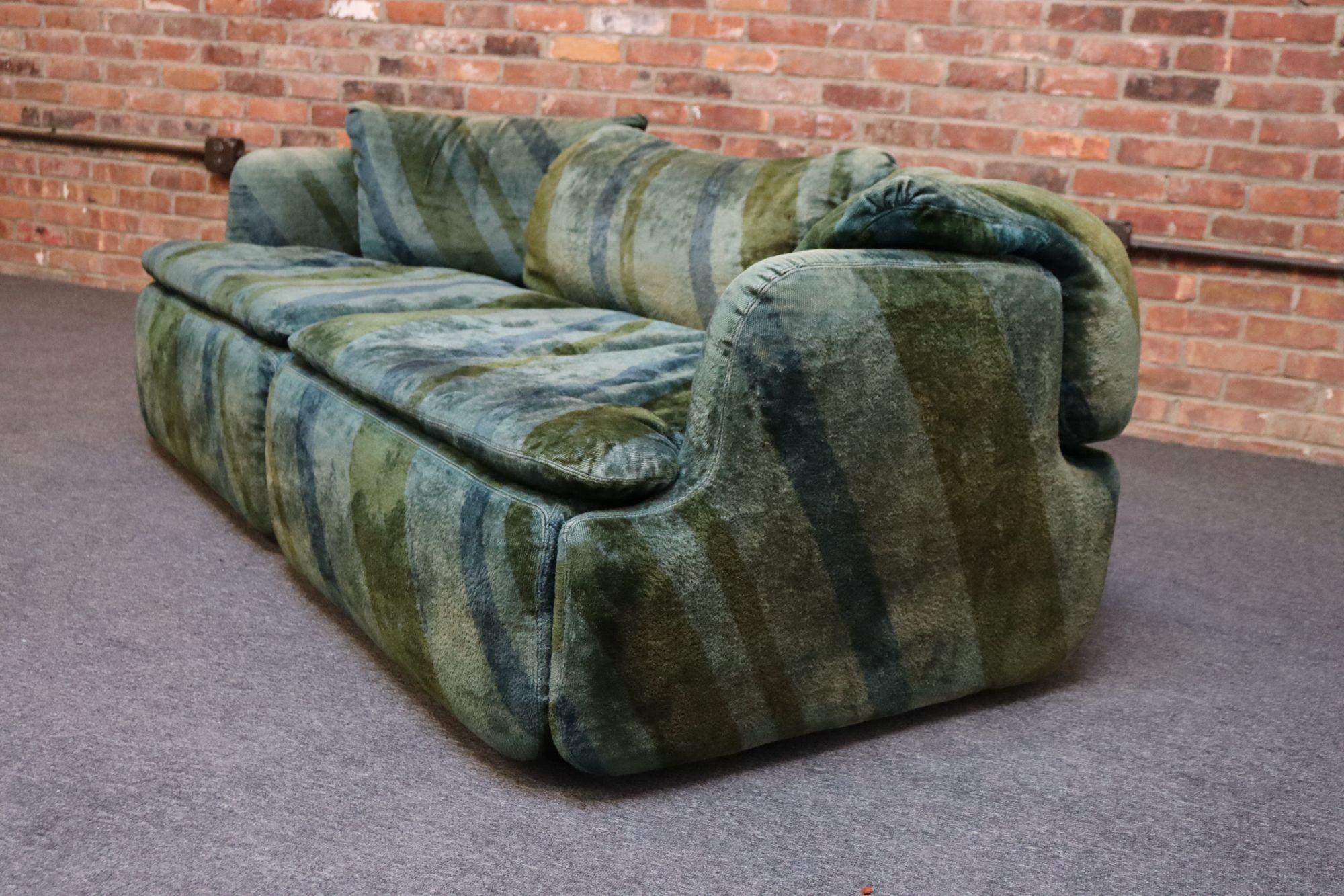 Late 20th Century Italian Modern Two-Seat 