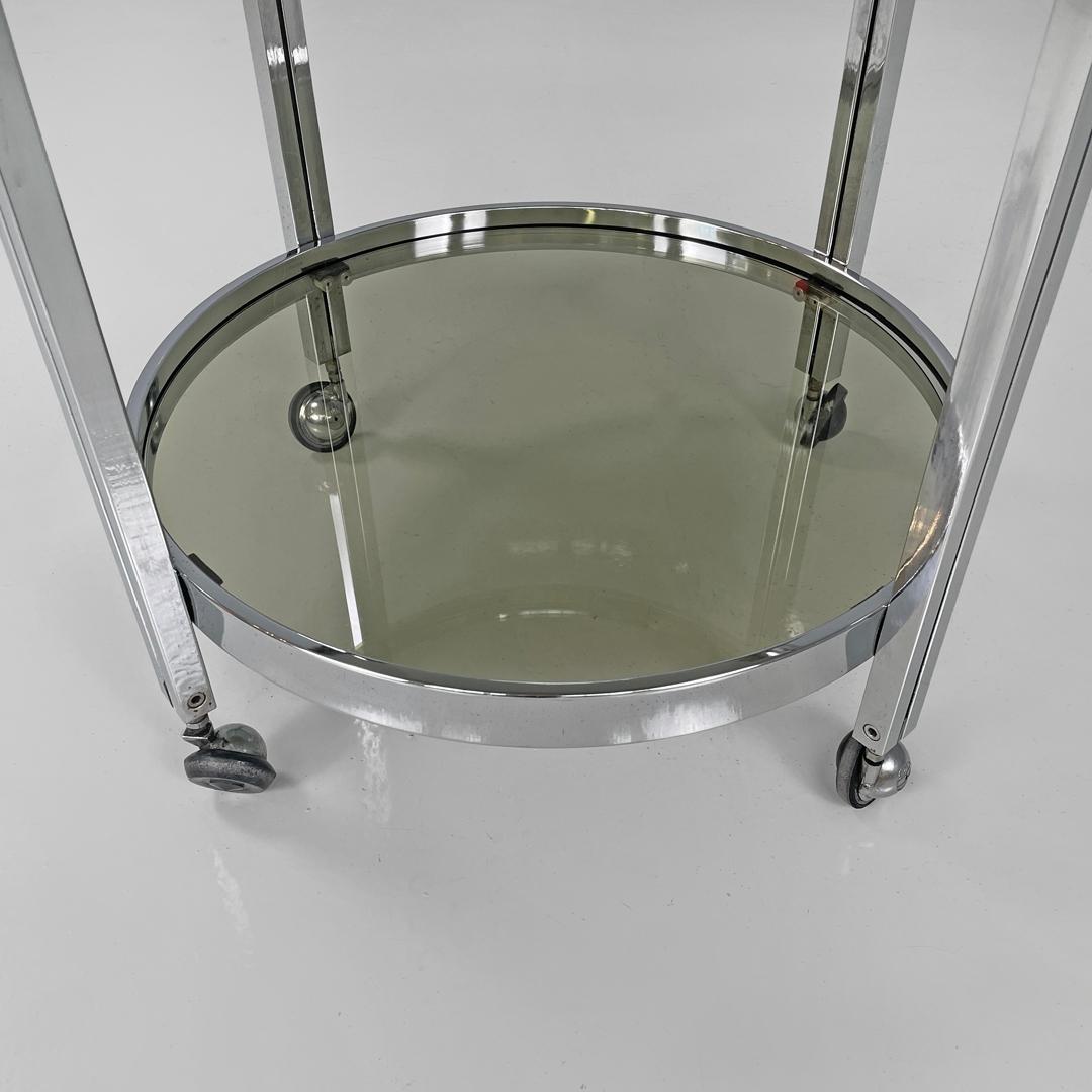 Italian modern two tops chromed metal and smoked glass cart with wheels, 1970s For Sale 10