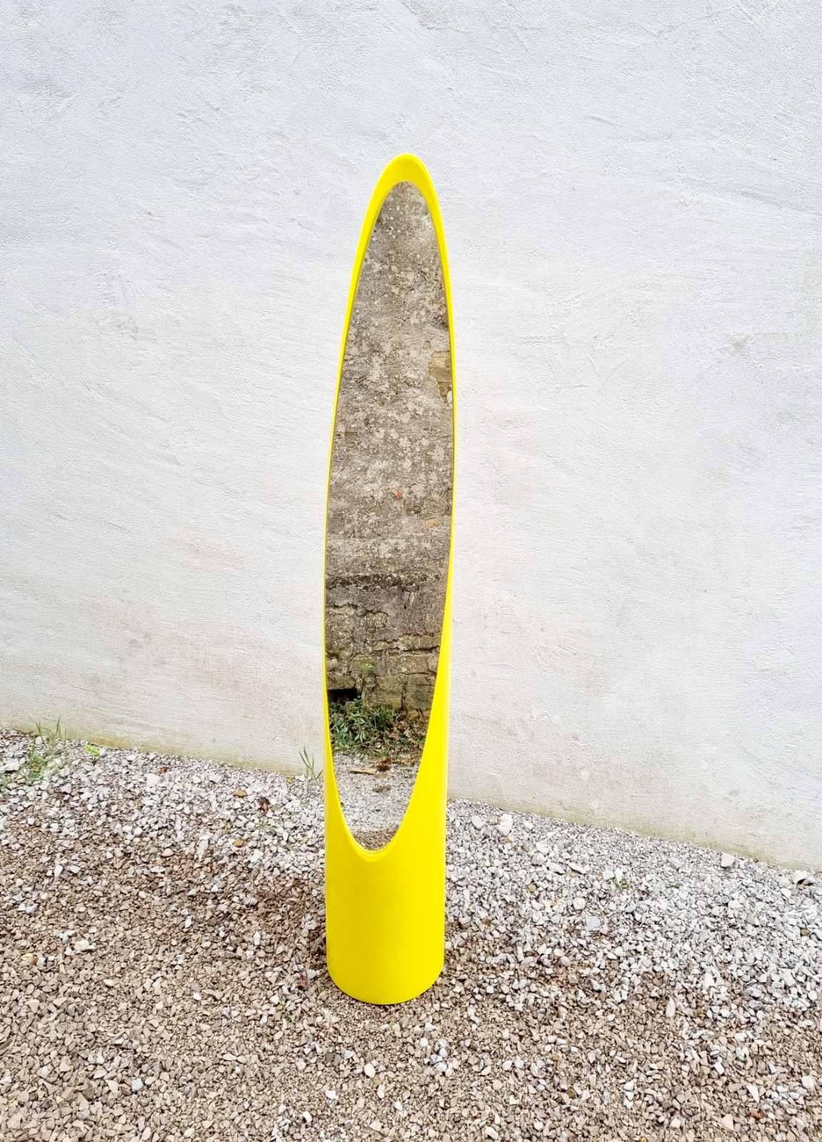 Espejo Italiano Moderno Unghia Diseñado por Rodolfo Bonetto, Italia Años 70 en venta 4