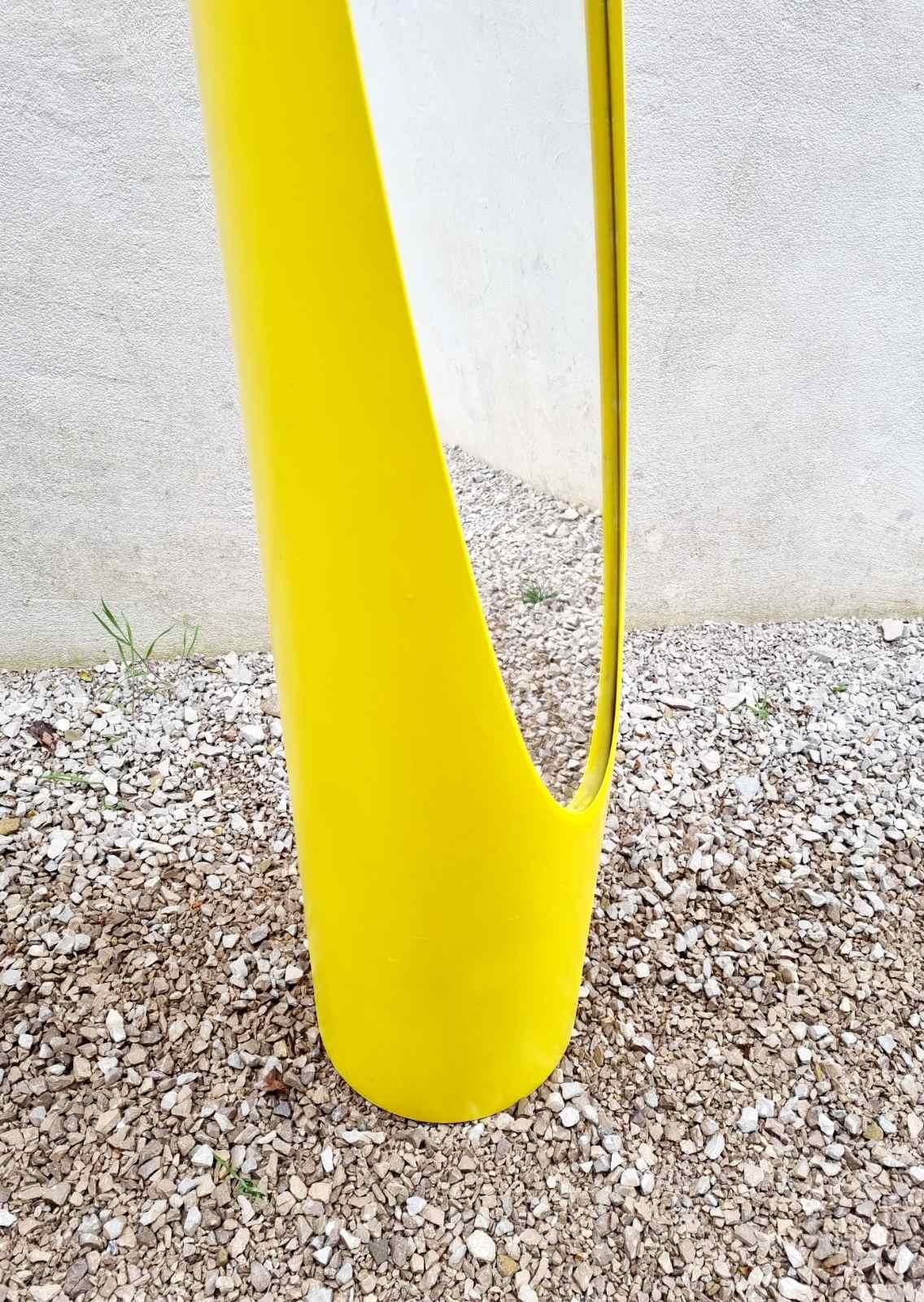 Espejo Italiano Moderno Unghia Diseñado por Rodolfo Bonetto, Italia Años 70 en venta 7