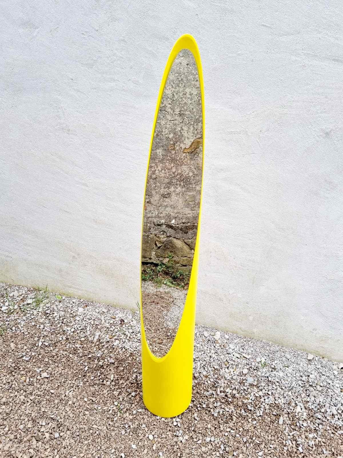 Espejo Italiano Moderno Unghia Diseñado por Rodolfo Bonetto, Italia Años 70 en Bueno estado para la venta en Lucija, SI