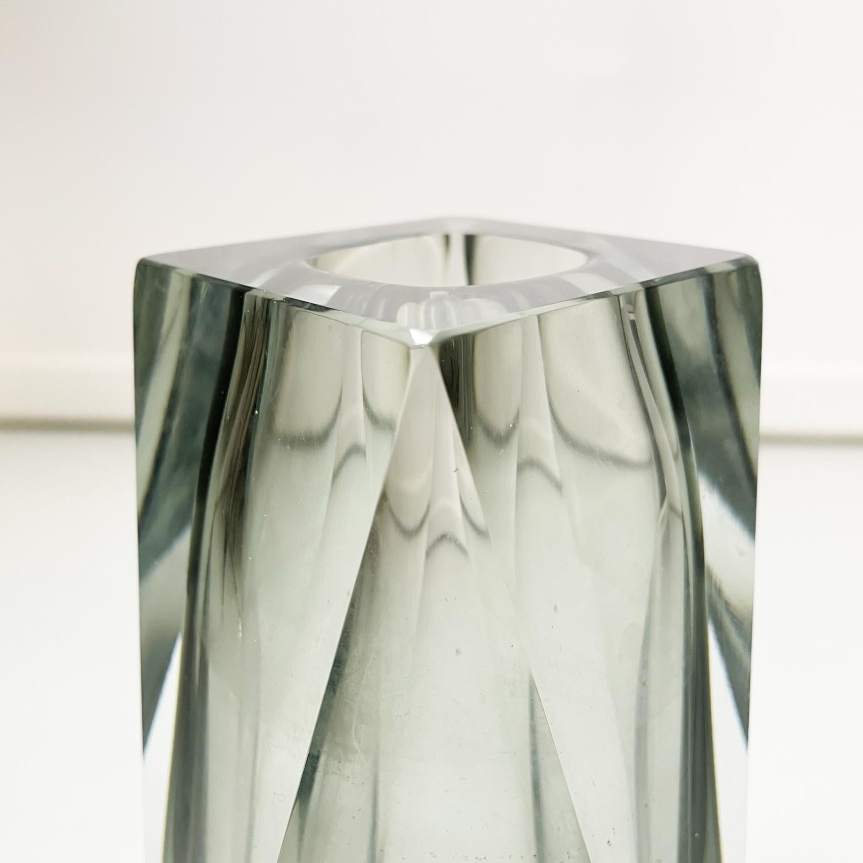 Verre Vase moderne italien en verre de Murano gris de la série I Sommersi, 1970 en vente