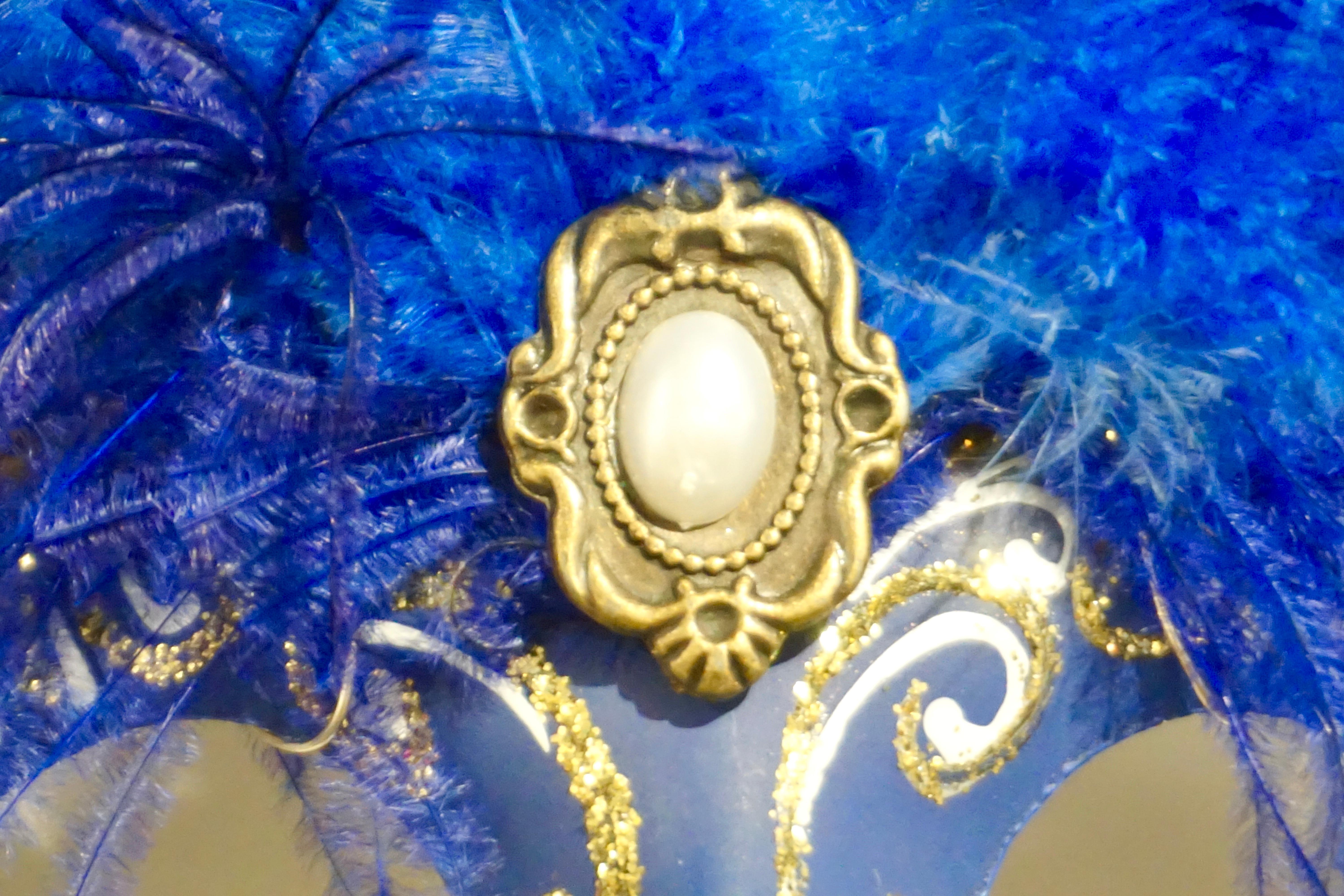 Italian Modern Venetian Handmade Blue and Gold Carnival Mask with Feathers In Excellent Condition For Sale In New York, NY