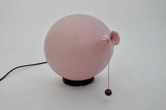 Lámpara de sobremesa italiana moderna Vintage Pink Plastic Balloon Sconce Yves Christin, 1980