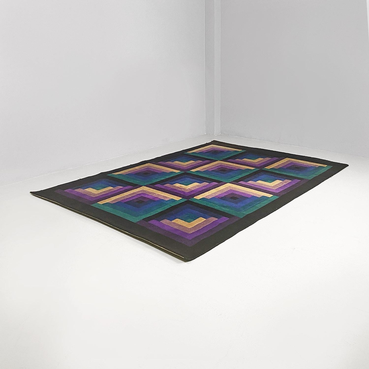 Minimalist Italian modern virgin wool carpet geometric pattern by Missoni, T&J Vestor 1980 For Sale