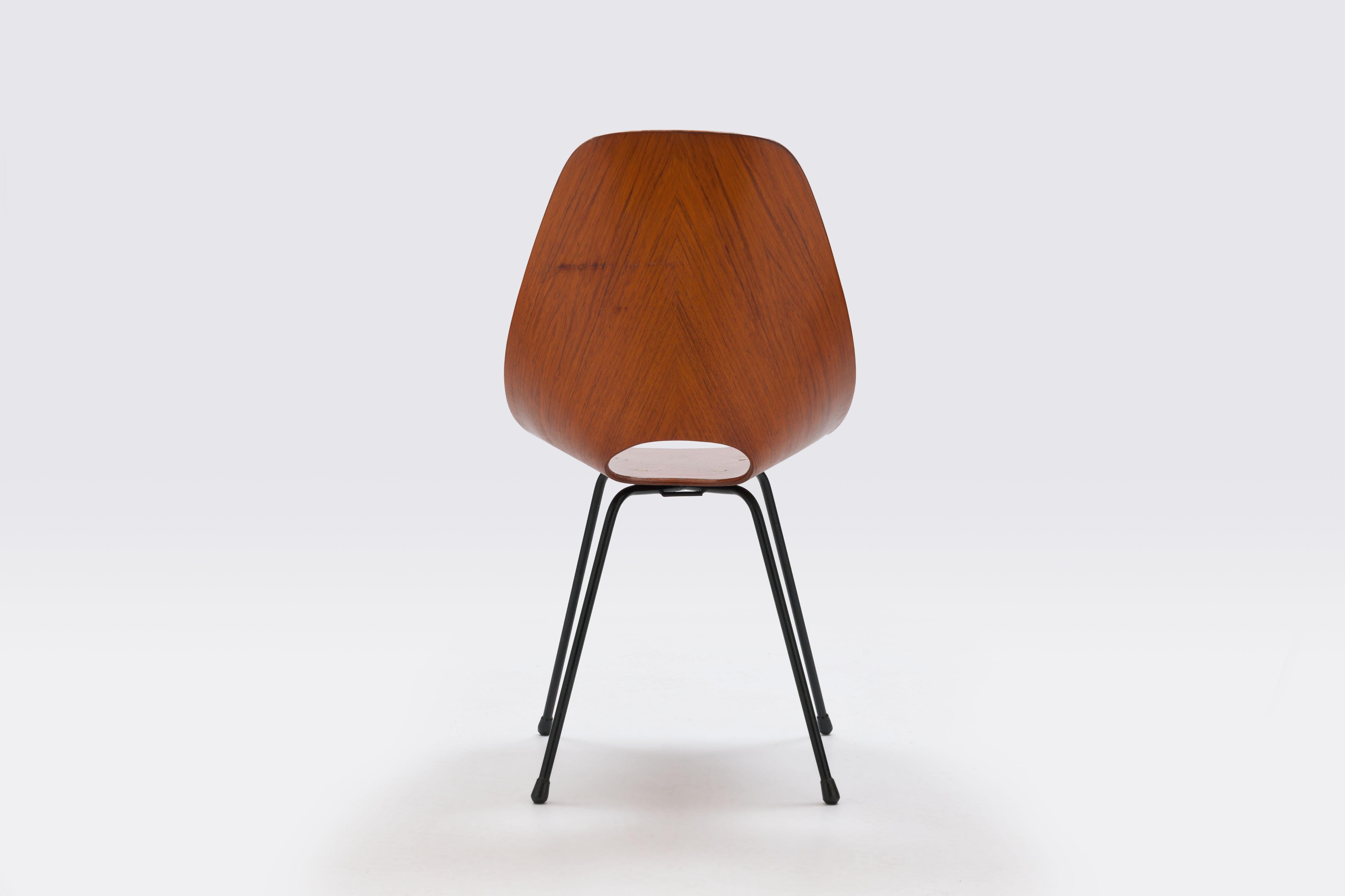 Vittorio Nobili Walnut Plywood & Brass 'Medea' Chair For Sale 1