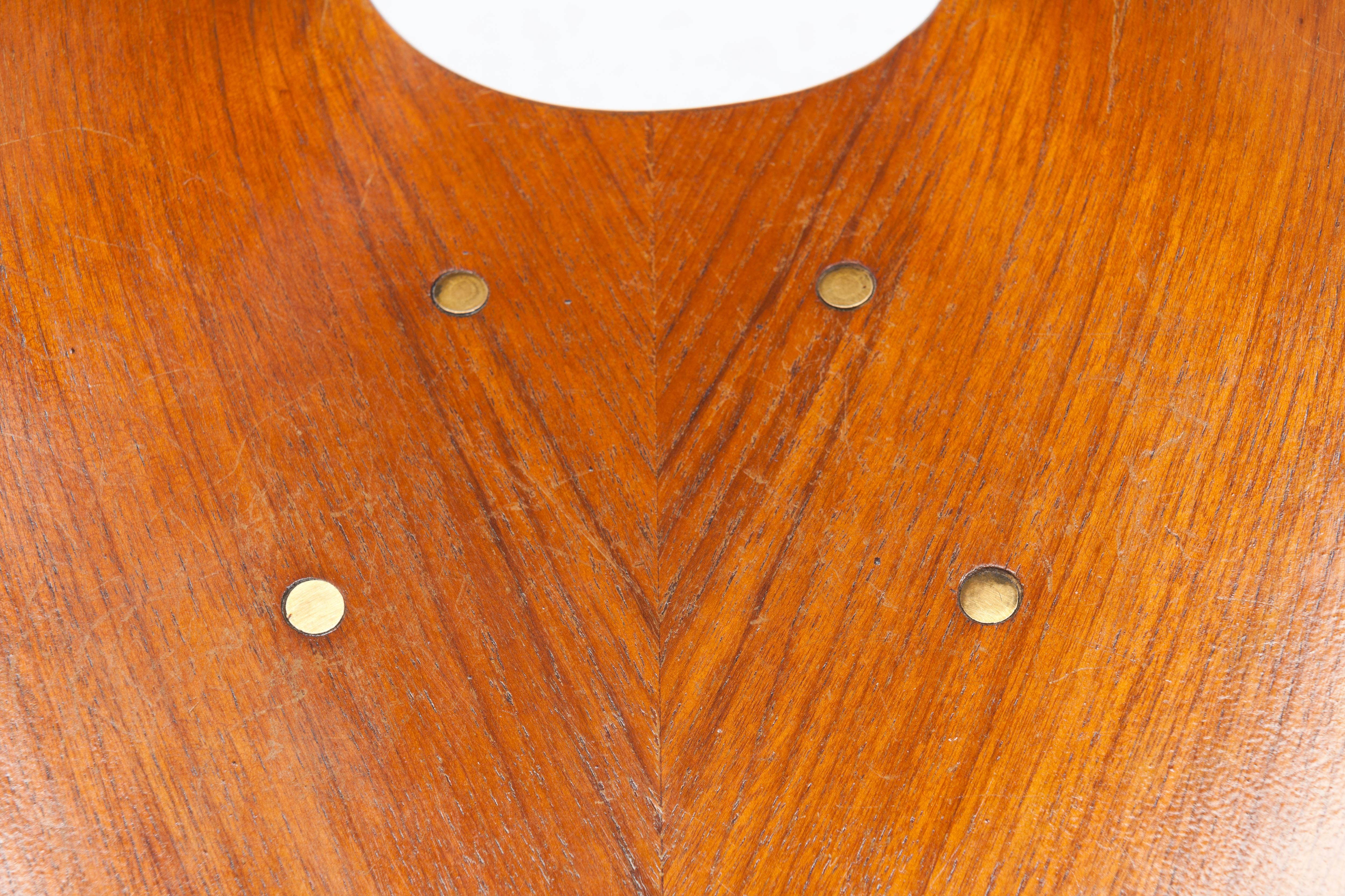 Vittorio Nobili Walnut Plywood & Brass 'Medea' Chair For Sale 3