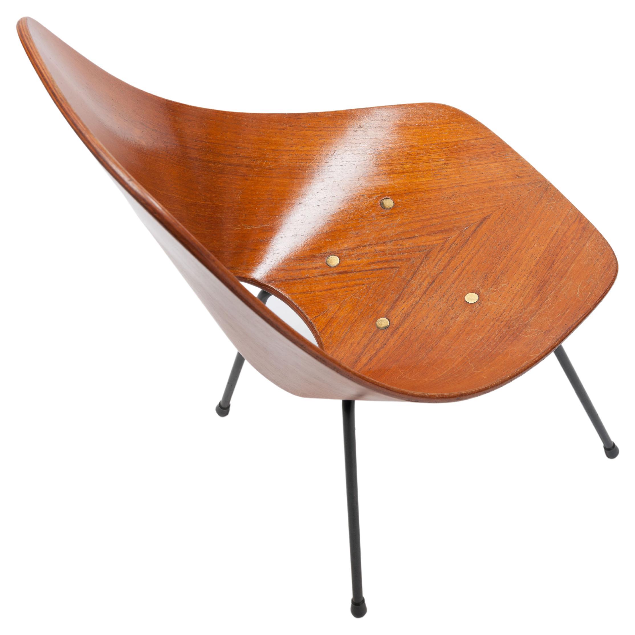 Italian Modern Vittorio Nobili Walnut Plywood & Brass Medea Chair