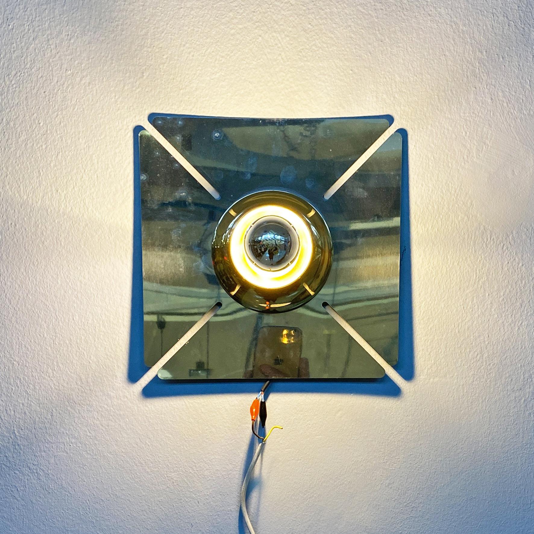 Fine XX secolo Lampada da parete moderna LSP14 Quadrifoglio di Luigi Caccia Dominioni, 1987 in vendita