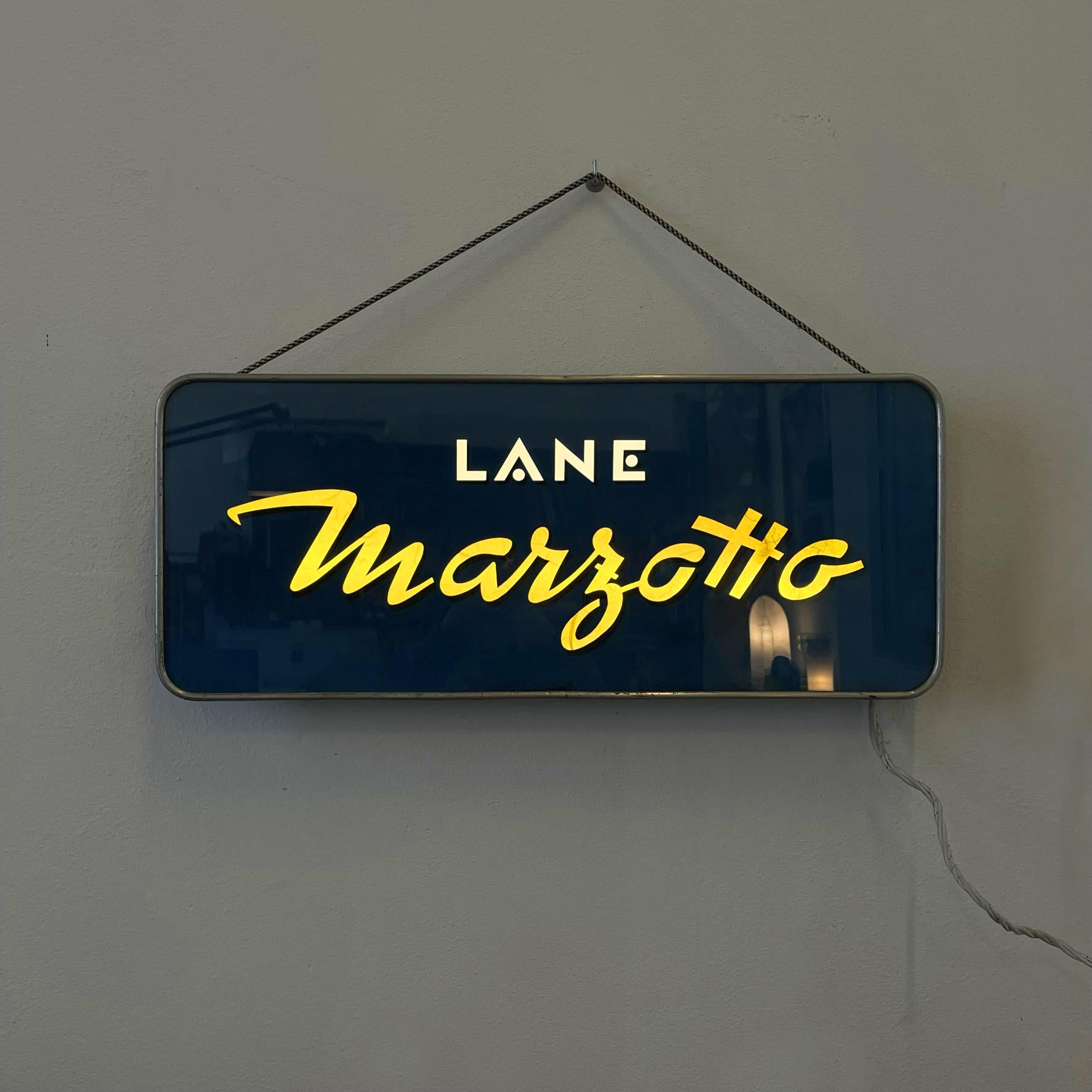 Mid-Century Modern Italian modern Wall light sign by Lane Marzotto in plastic and metal, 1990s For Sale