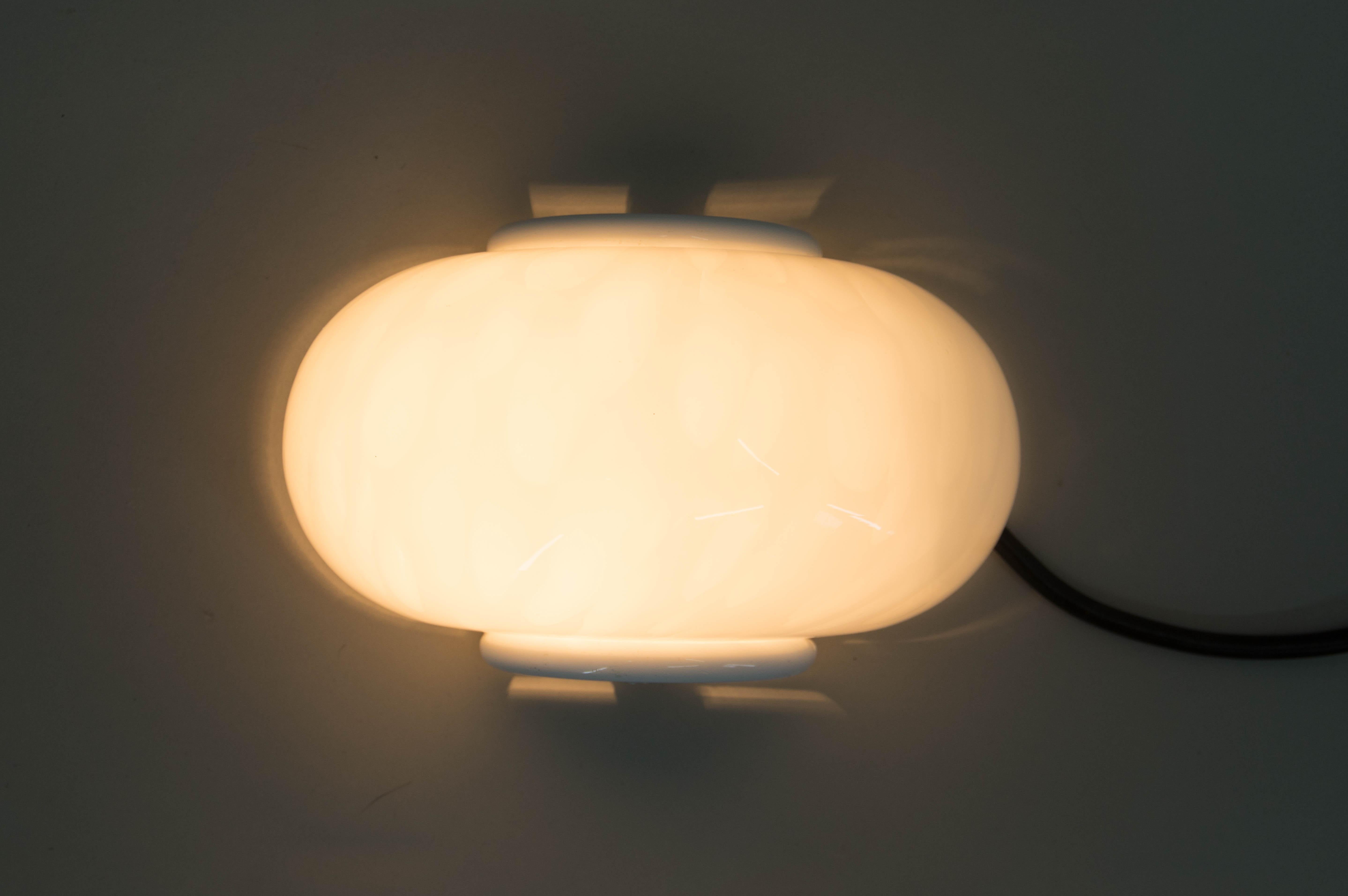 Italian Modern Wall Light, Up to 16 Items In Excellent Condition For Sale In Praha, CZ