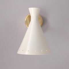 Apliques modernos italianos - Apliques de latón estilo Stilnovo con difusores de diábolo