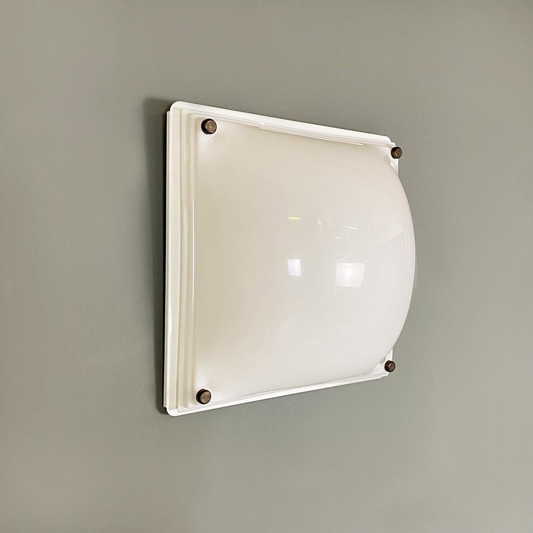 Italian Modern Wall or Ceiling White Plexiglass and Metal Lamp, 1970s In Good Condition For Sale In MIlano, IT