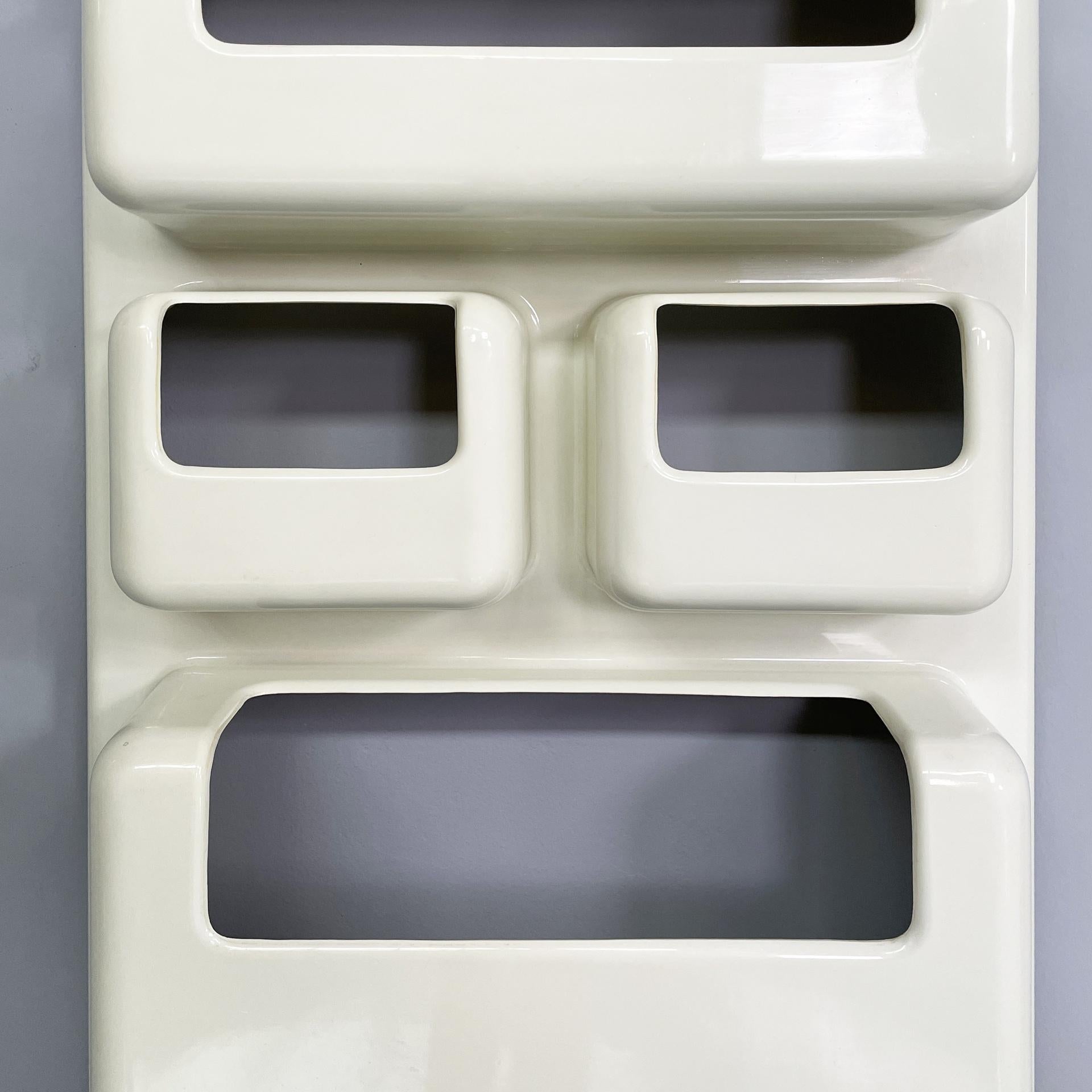 Italian modern wall storage Utensilo by Giorgio de Ferrari for Elco, 1970s in vendita 4
