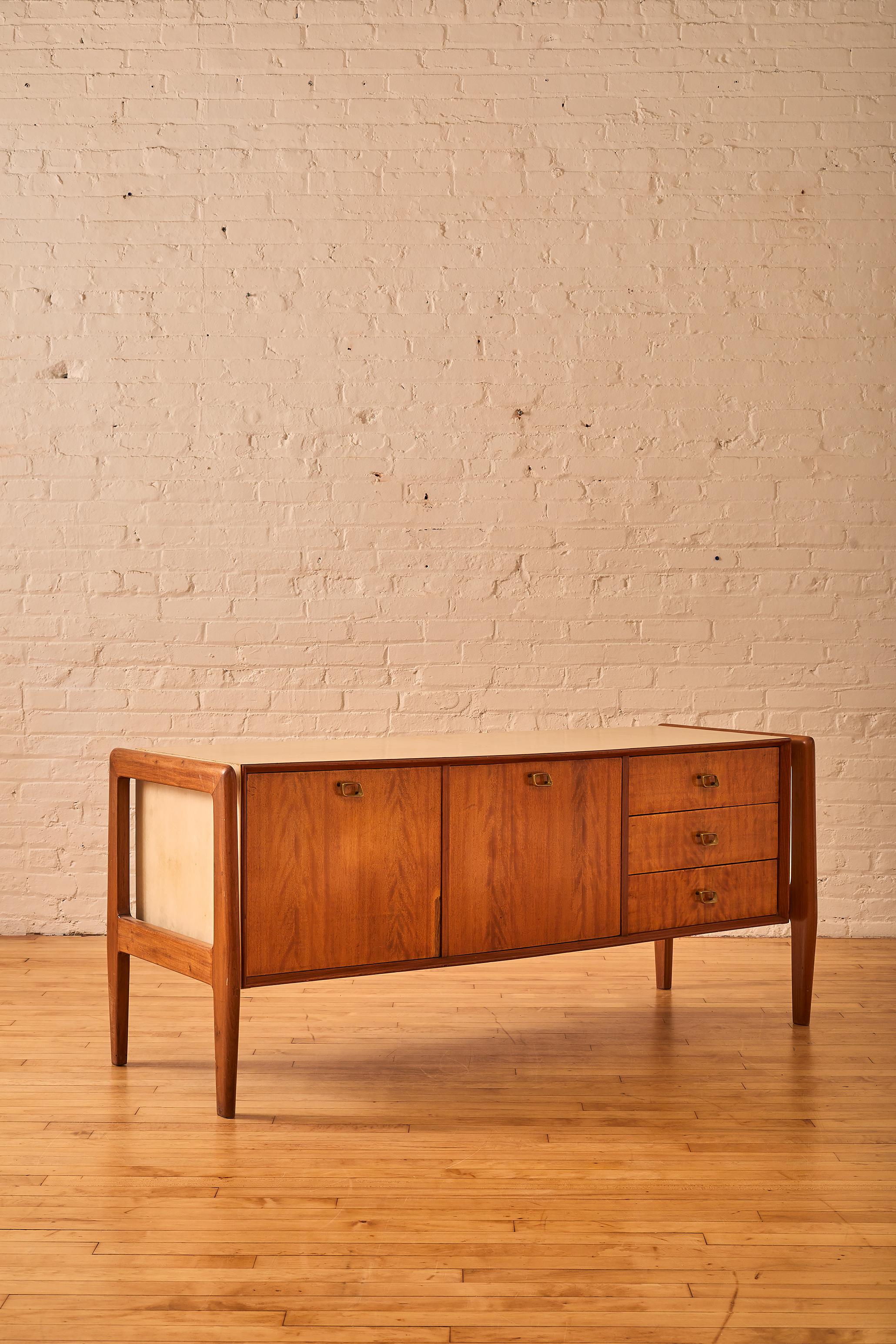 Italian Modern Walnut and Parchment Sideboard In Good Condition In Long Island City, NY
