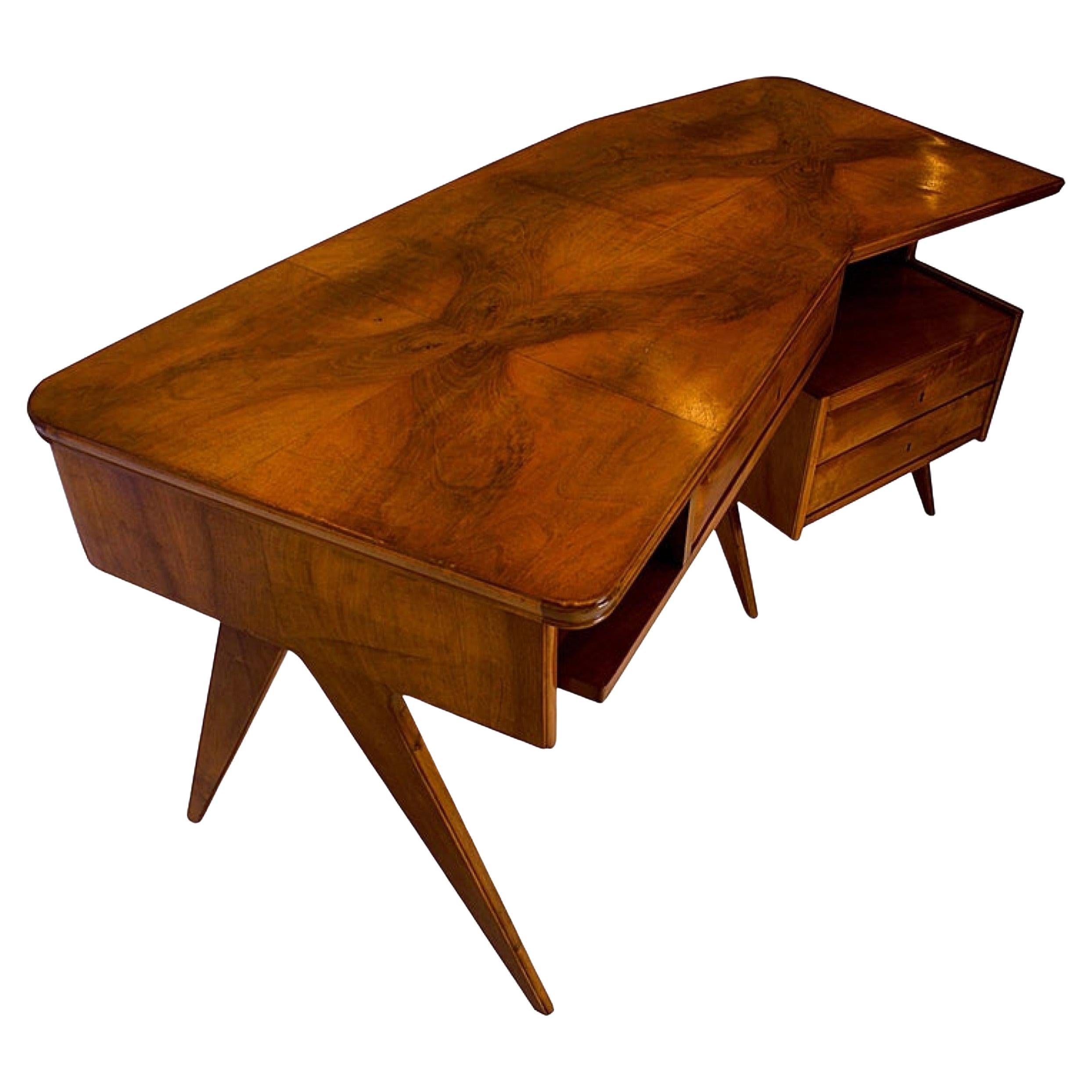 Italian Modern Walnut and Rootwood Desk, Attributed to Gio Ponti For Sale