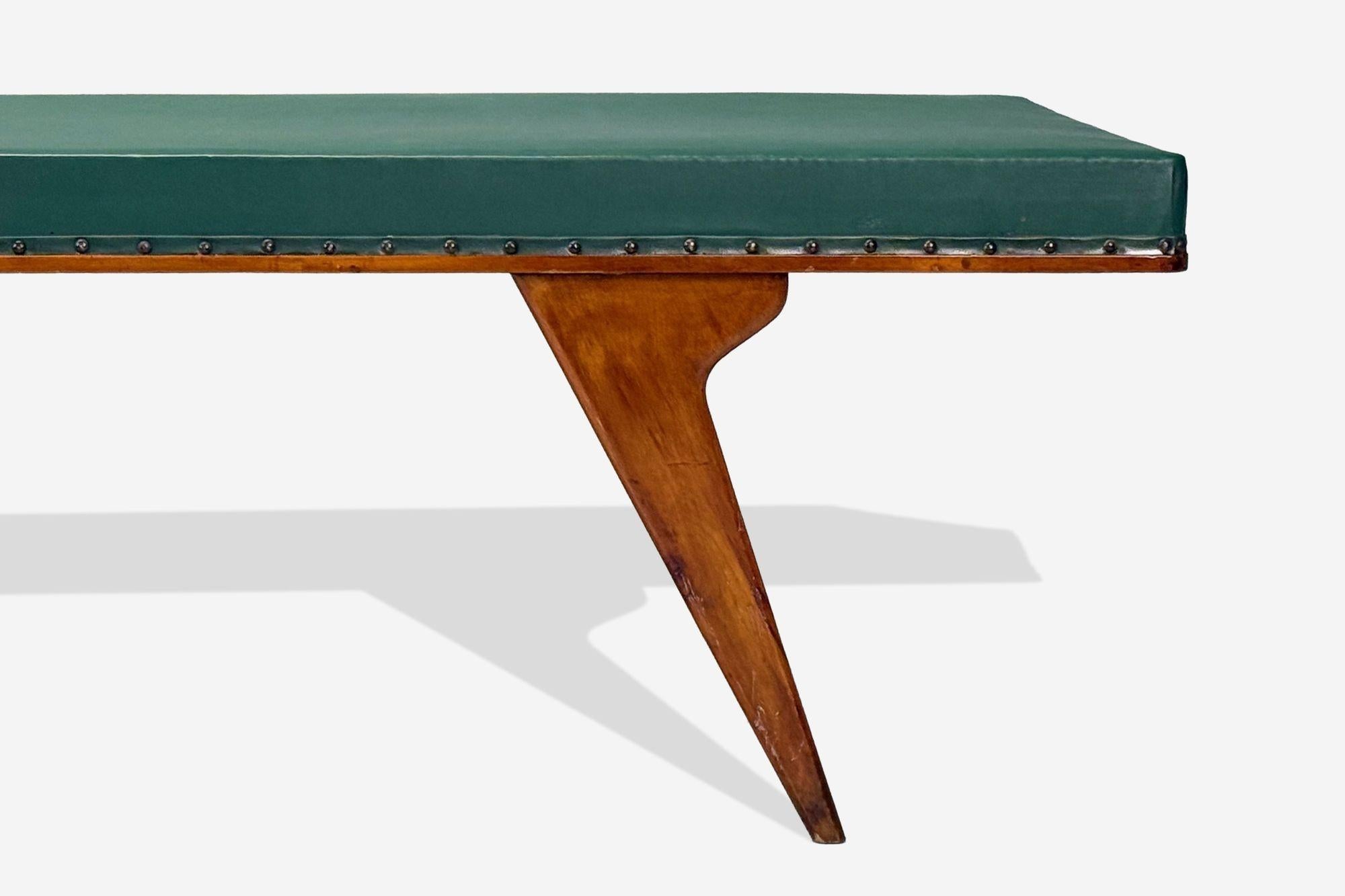Italienische Moderne, Nussbaum, Kunstleder, Chaiselongue, Italien, 1950er Jahre im Angebot 1