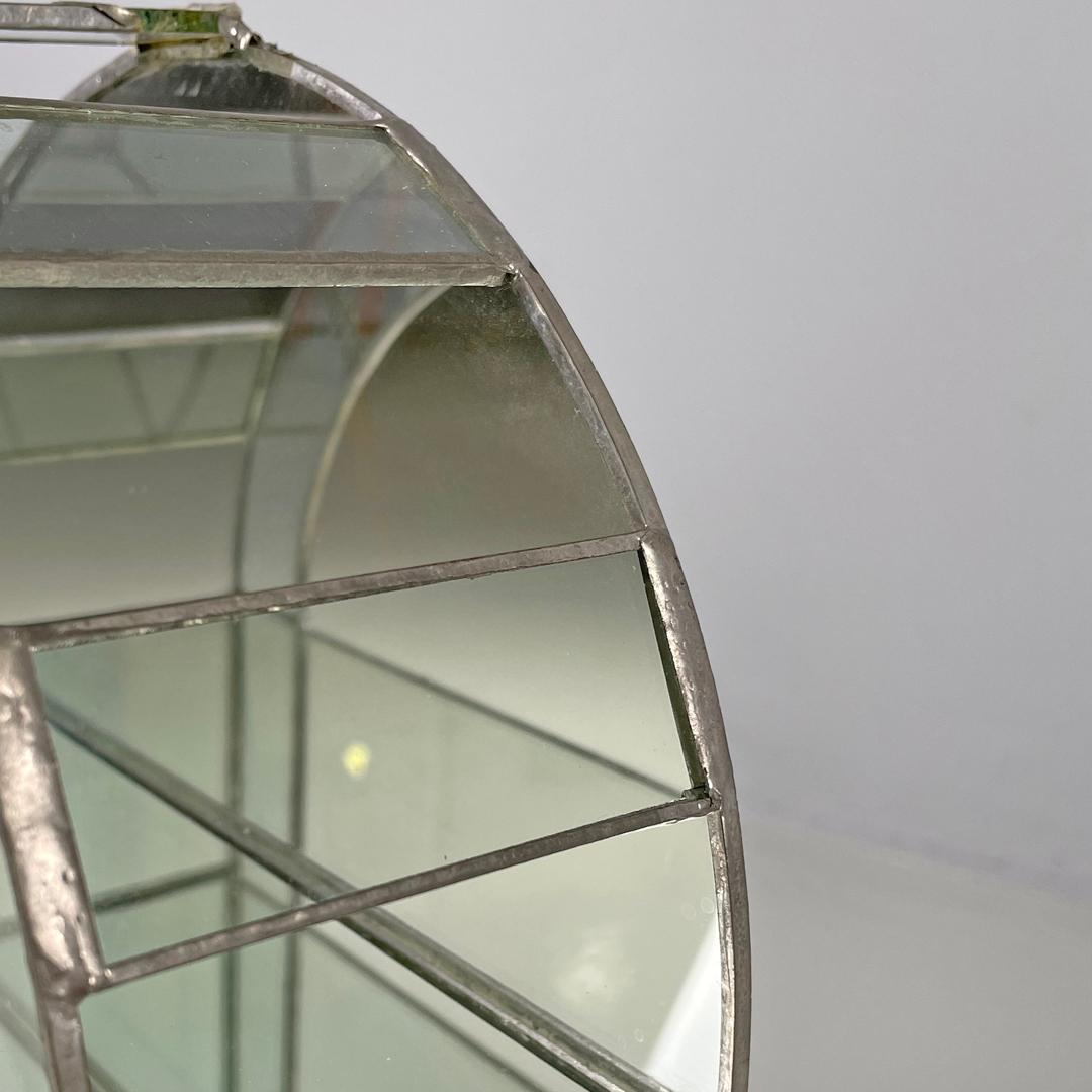 Italian modern welded glass and mirror display with three shelves, 1980s 7