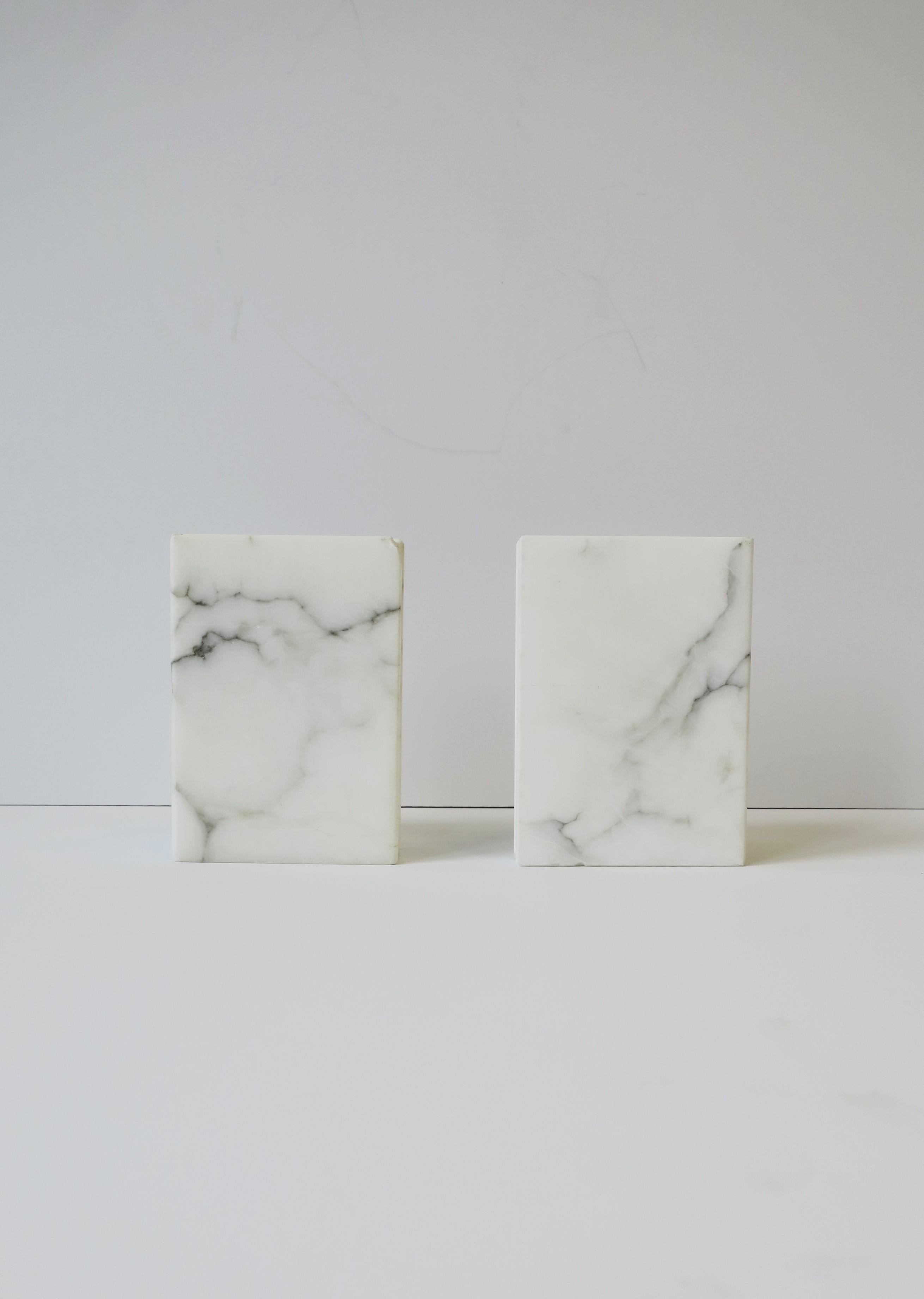 Italian Modern White and Black Marble 'Book' Bookends, Pair 7