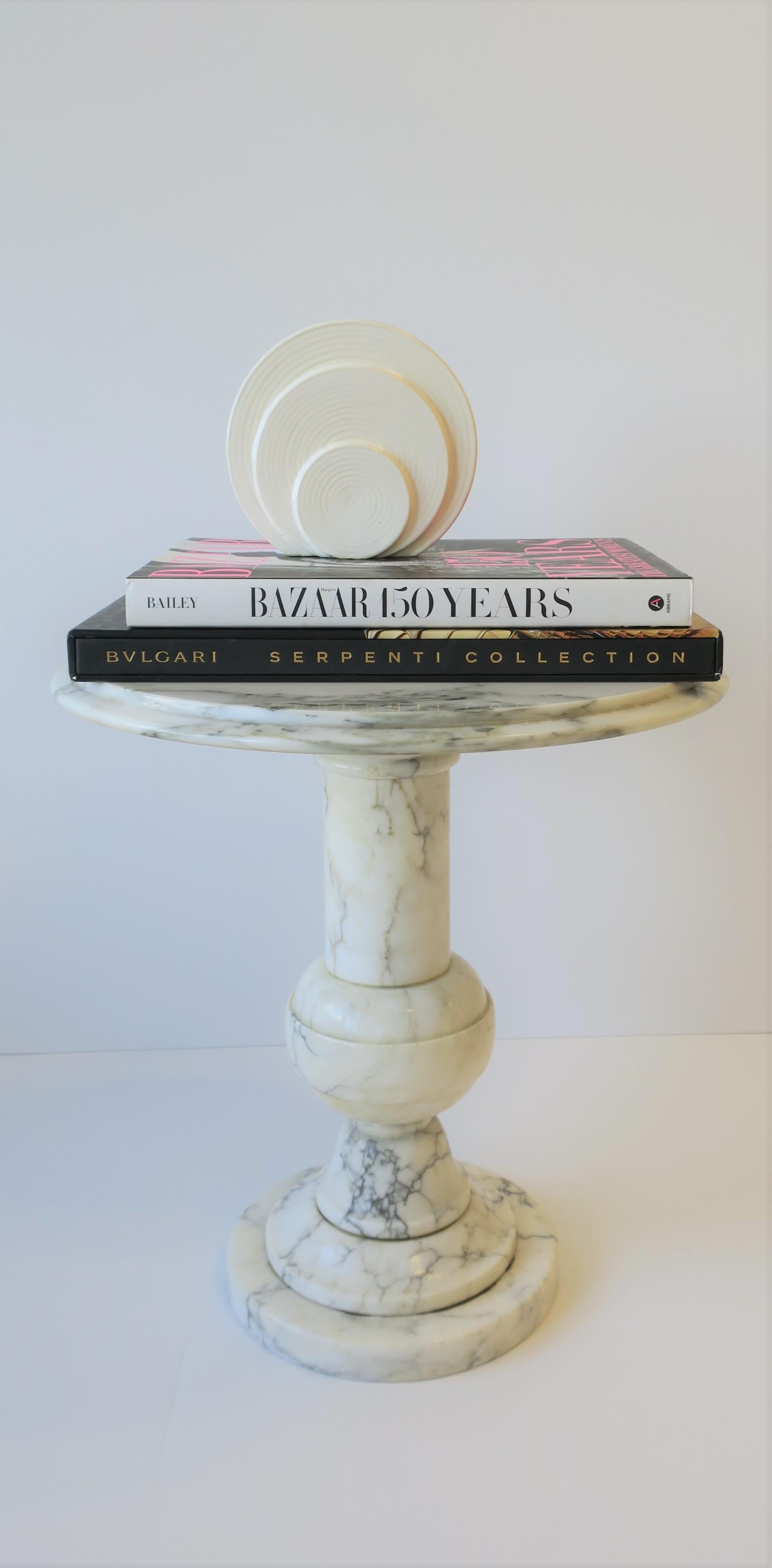 Italian White and Black Marble Round Side Table For Sale 4
