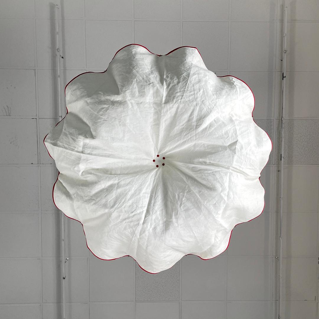 Italian modern white ceiling lamp 1130 Celestia by Tobia Scarpa for Flos, 1980s In Good Condition In MIlano, IT