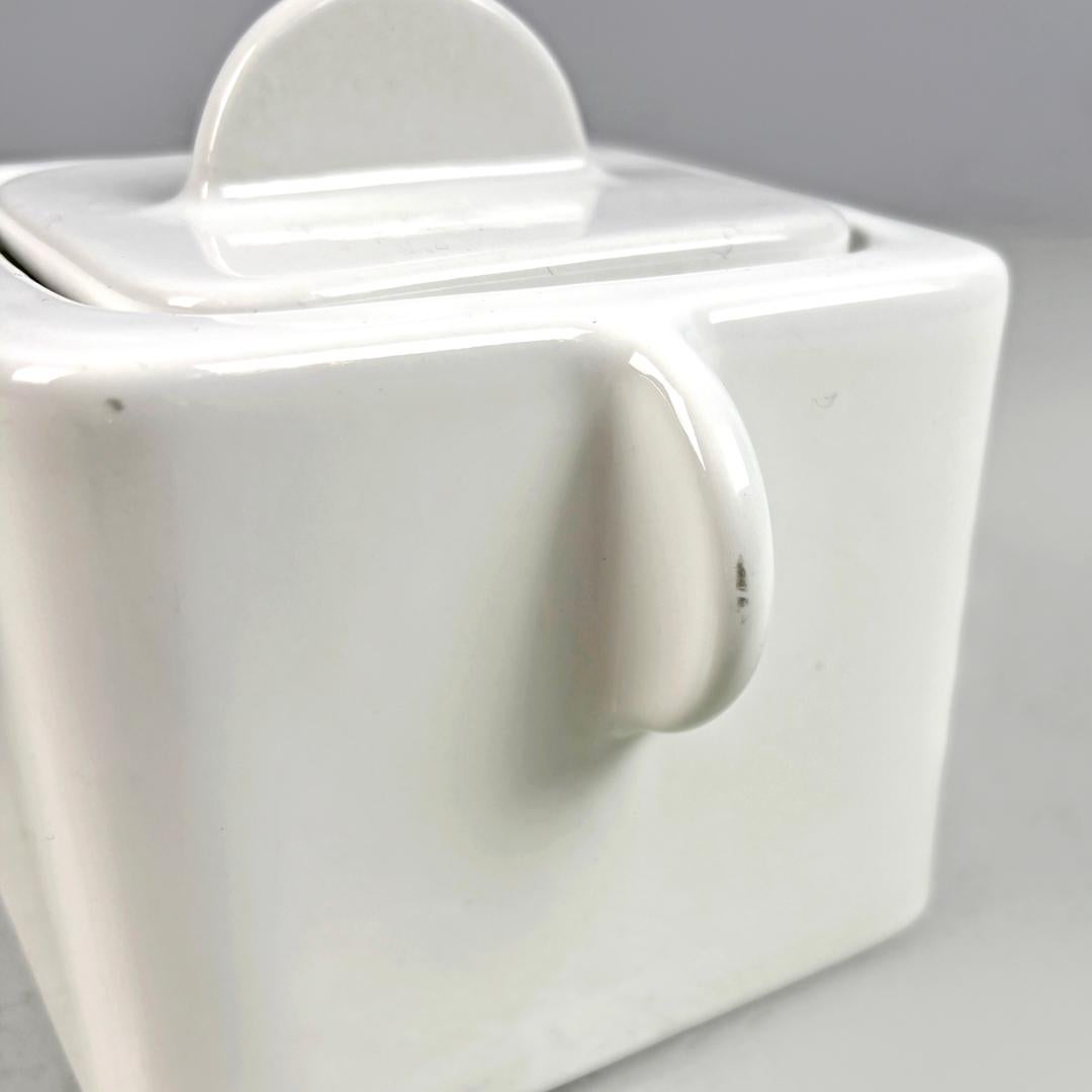 Tetera moderna italiana de cerámica blanca Angelo Mangiarotti Fratelli Brambilla, años 70 en venta 9