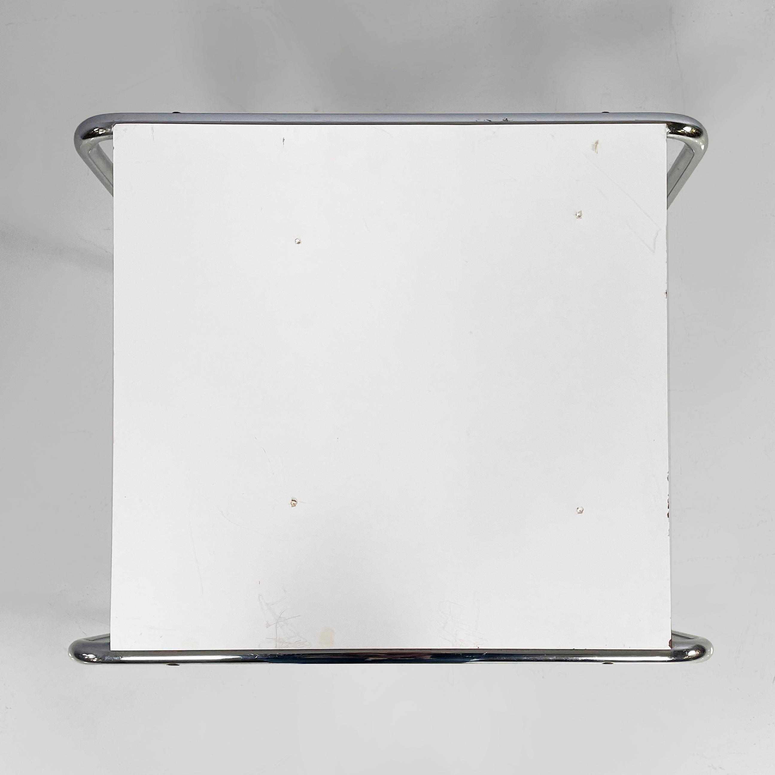 Italian modern white coffee table Laccio by Marcel Breuer for Gavina, 1970s In condizioni discrete in vendita a MIlano, IT