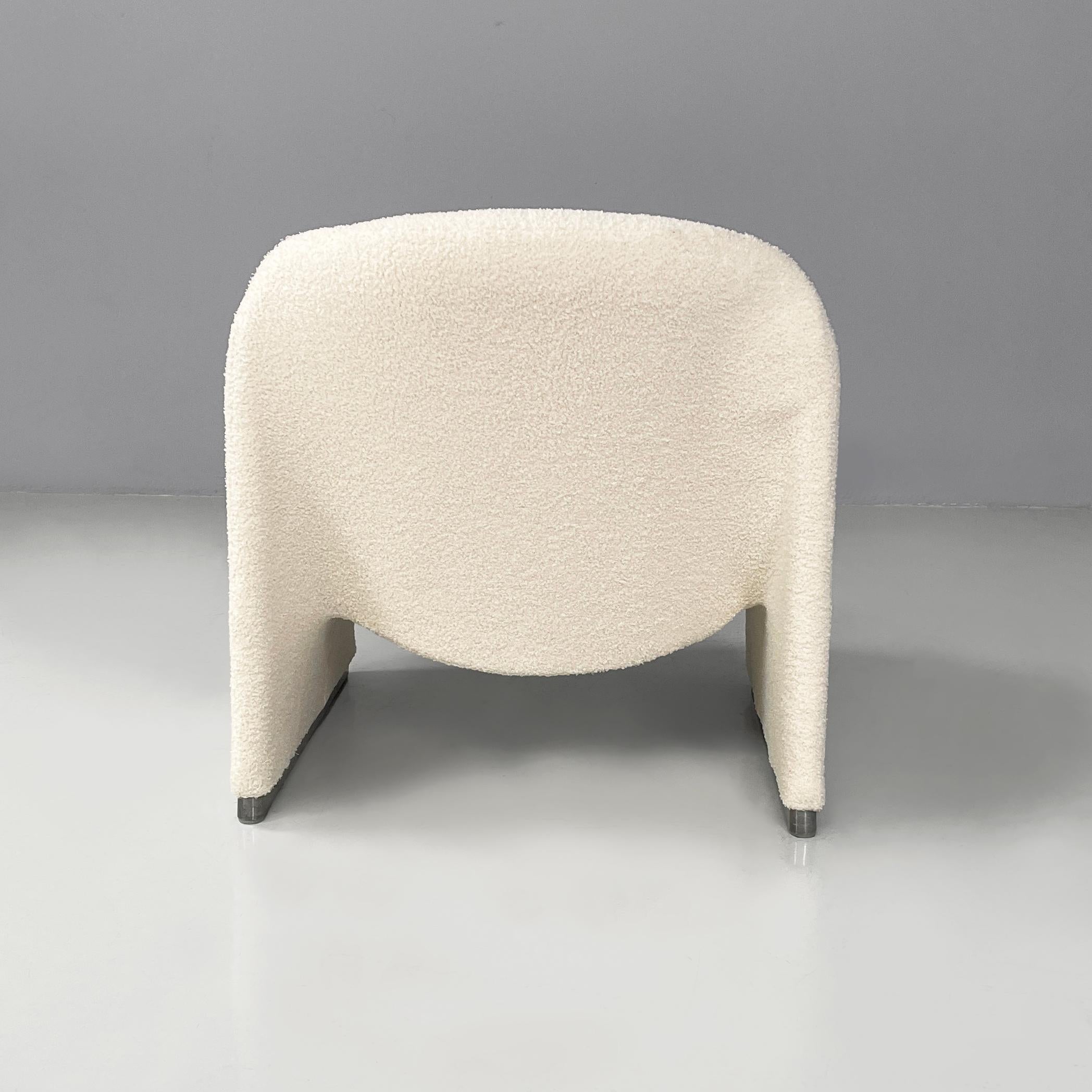 Sillones modernos italianos de tela blanca Alky de Piretti para Anonima Castelli años 70 en Bueno estado para la venta en MIlano, IT