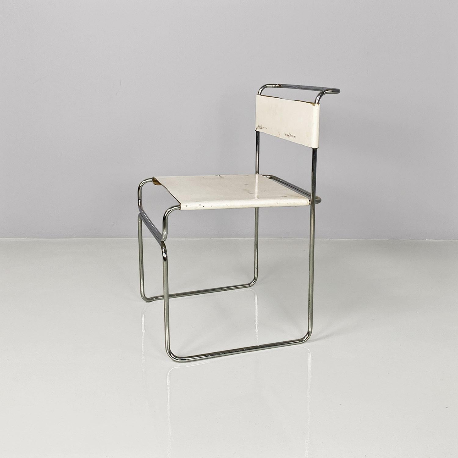 Chaise moderne italienne en métal chromé et cuir blanc Libellula conçue par Giovanni Carini et produite par Planula dans les années 1970.
Chaise modèle Libellula, empilable, avec structure en tiges métalliques, assise et dossier en cuir