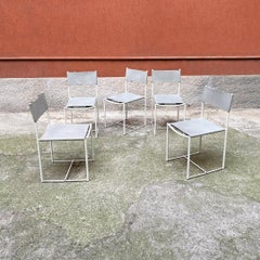 Chaises de salle à manger modernes italiennes en métal blanc et cuir gris par G. Belotti, Alias, 1979