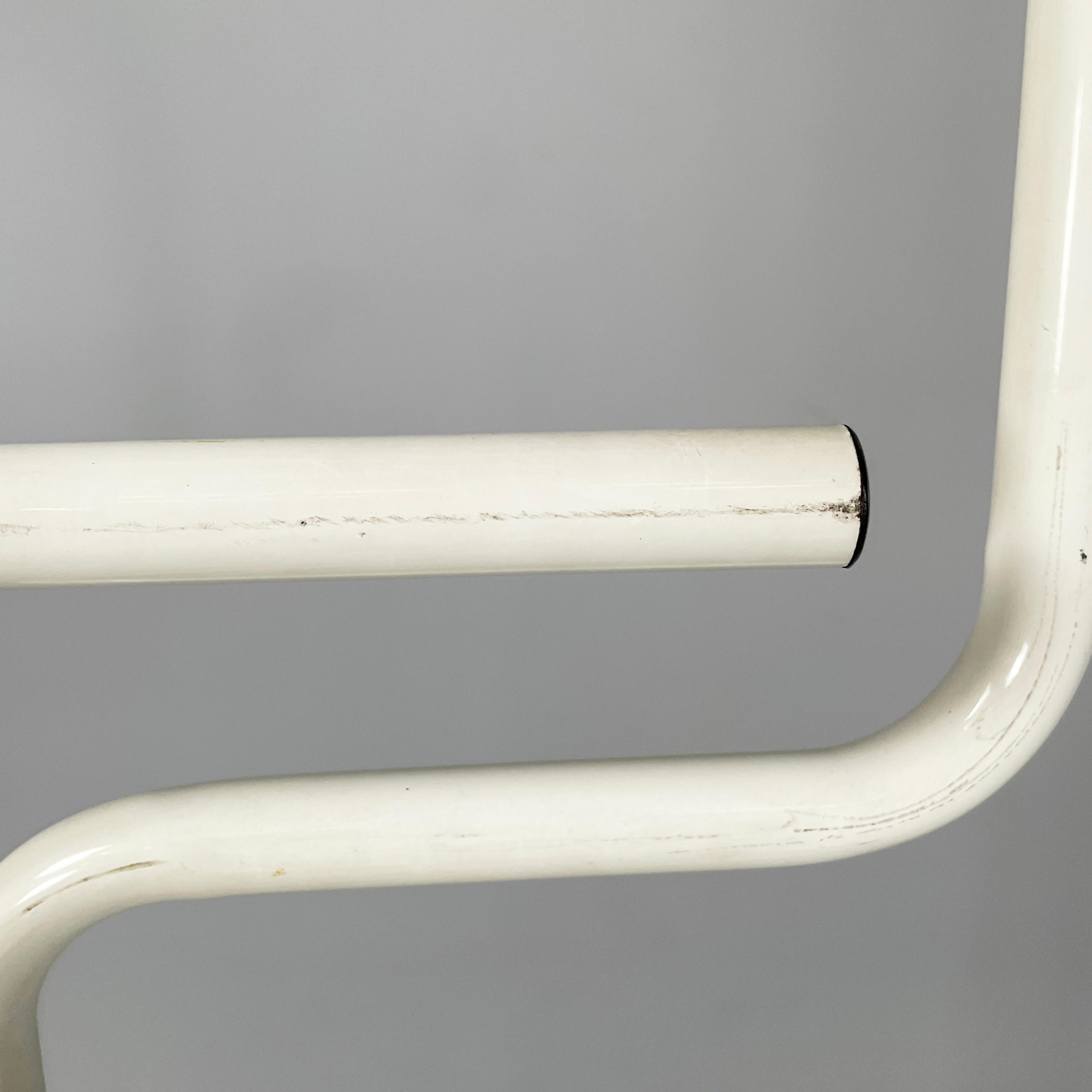 Italian modern White metal valet stand coat hanger by Gieffe, 1970s For Sale 4