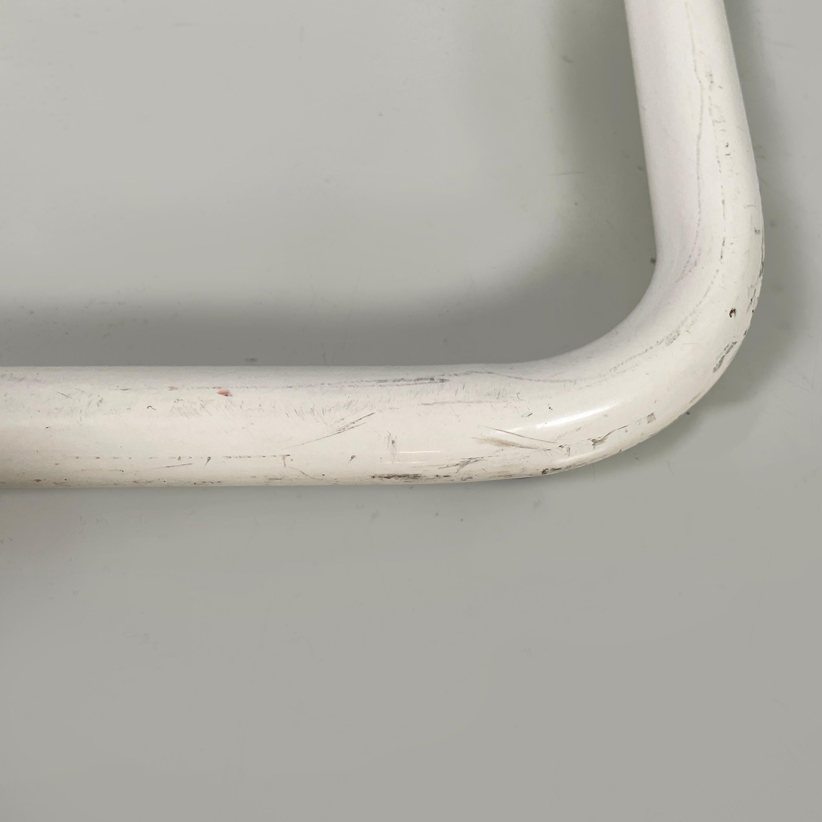 Italian modern White metal valet stand coat hanger by Gieffe, 1970s For Sale 10