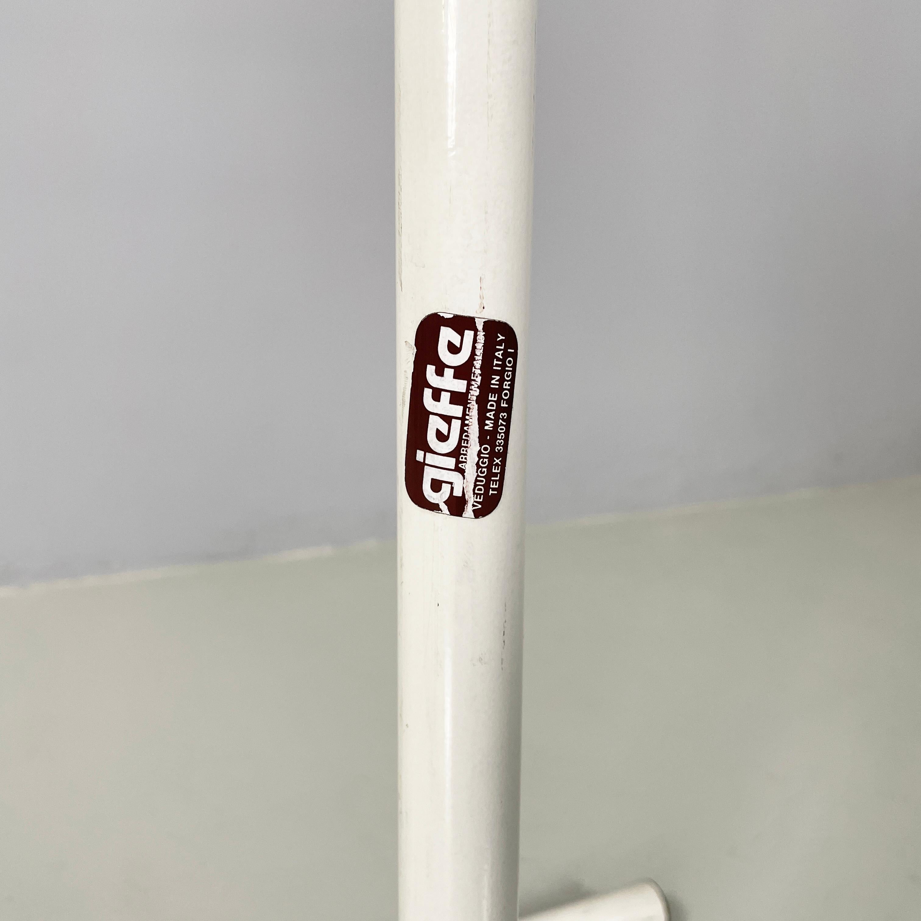 Italian modern White metal valet stand coat hanger by Gieffe, 1970s For Sale 12