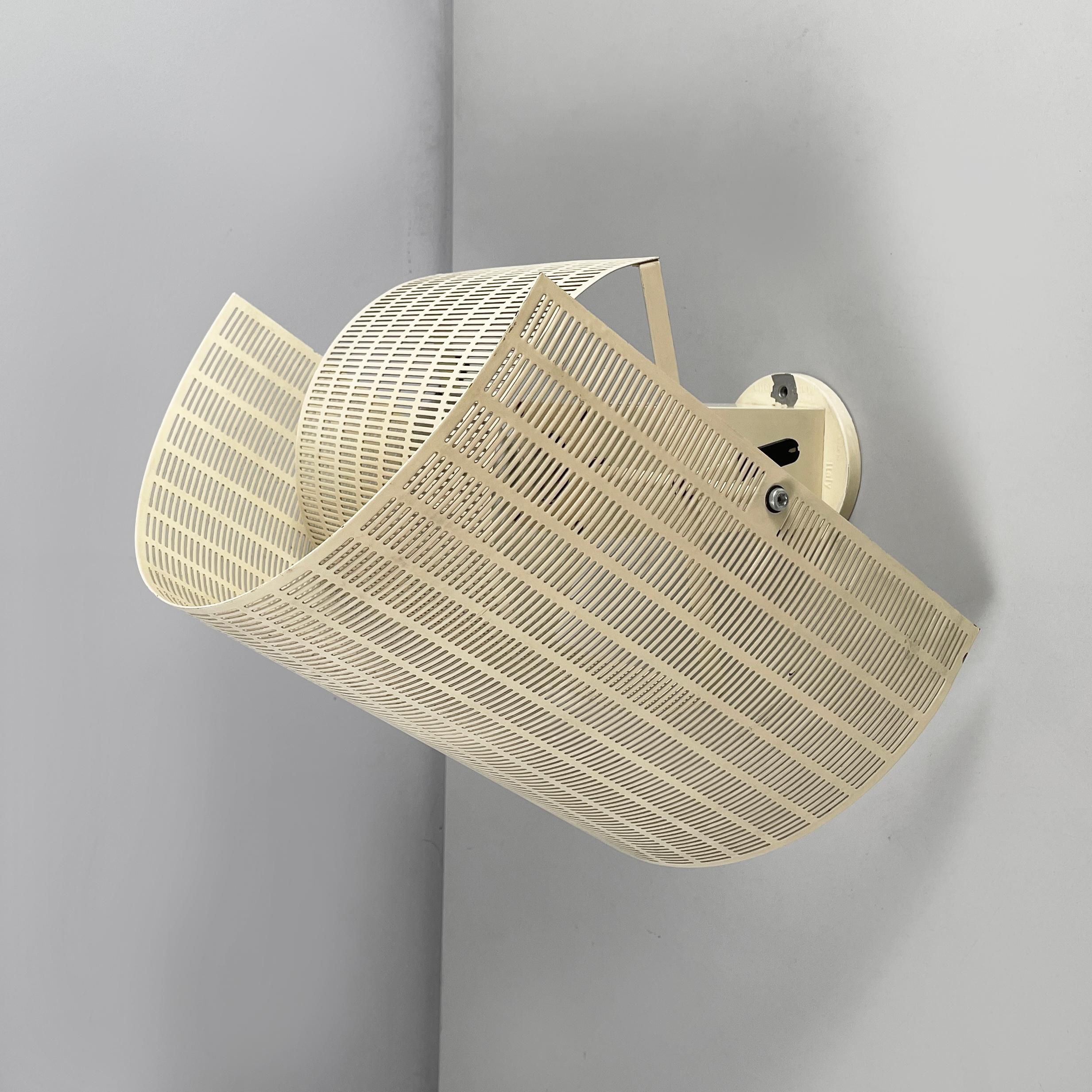 Metal Italian modern white metal wall lamp Shogun by Mario Botta for Artemide, 1980s For Sale