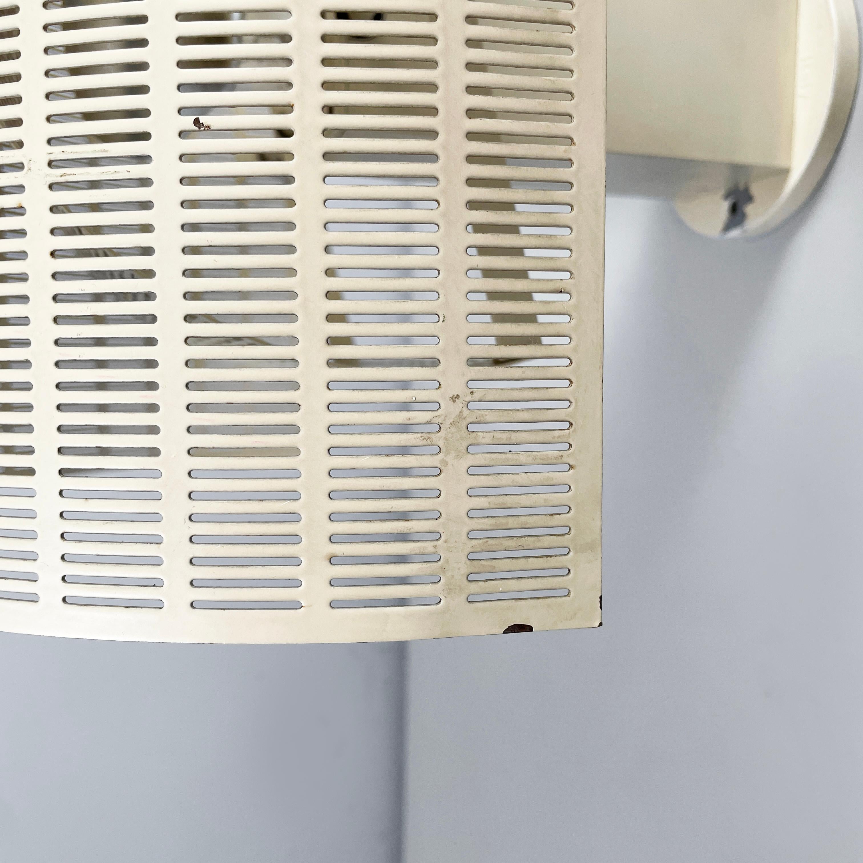 Italian modern white metal wall lamp Shogun by Mario Botta for Artemide, 1980s For Sale 1