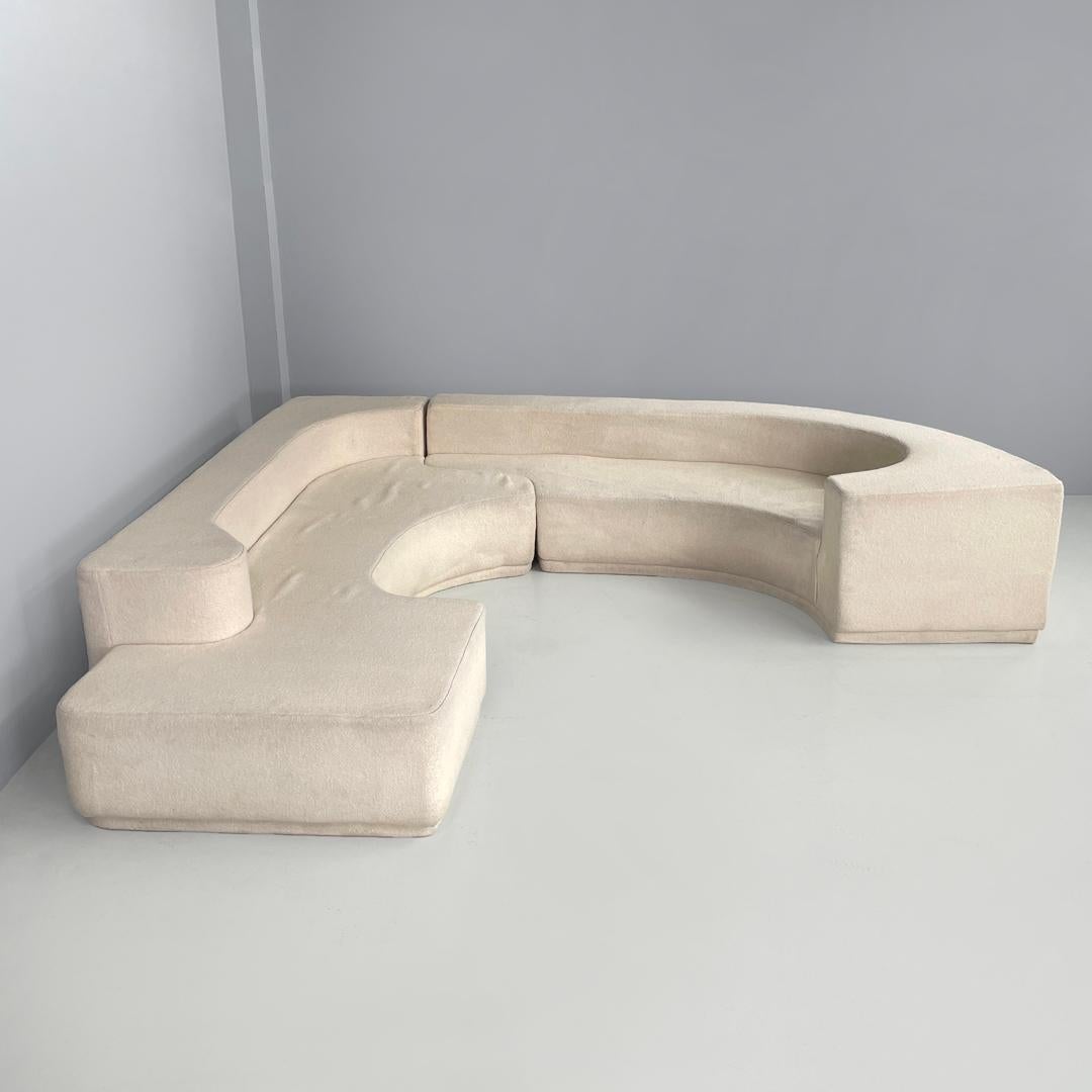 Modern Italian modern white modular sofa Lara by Pamio Massari Toso for Stilwood, 1970s