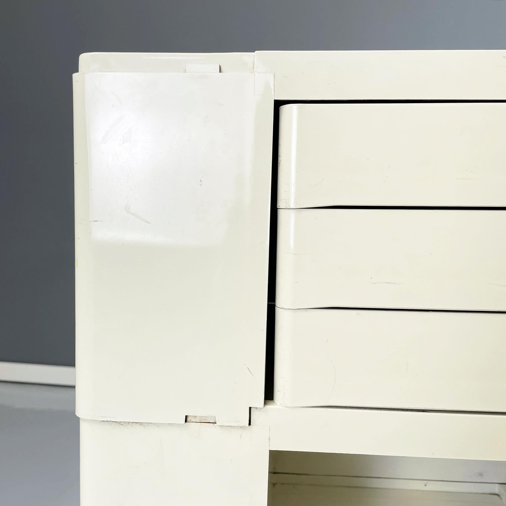 Italian Modern White Plastic Cart Boby by Joe Colombo for Bieffeplast, 1968 13