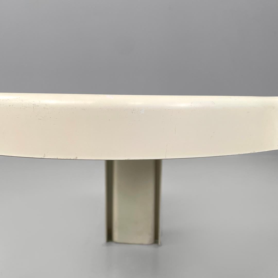 Italian modern white plastic coffee tables by Giotto Stoppino for Kartell, 1970s For Sale 9