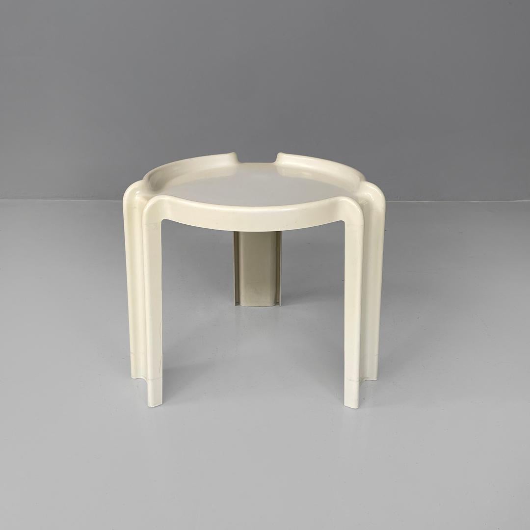 Tables basses modernes italiennes en plastique blanc par Giotto Stoppino pour Kartell, 1970 en vente 2