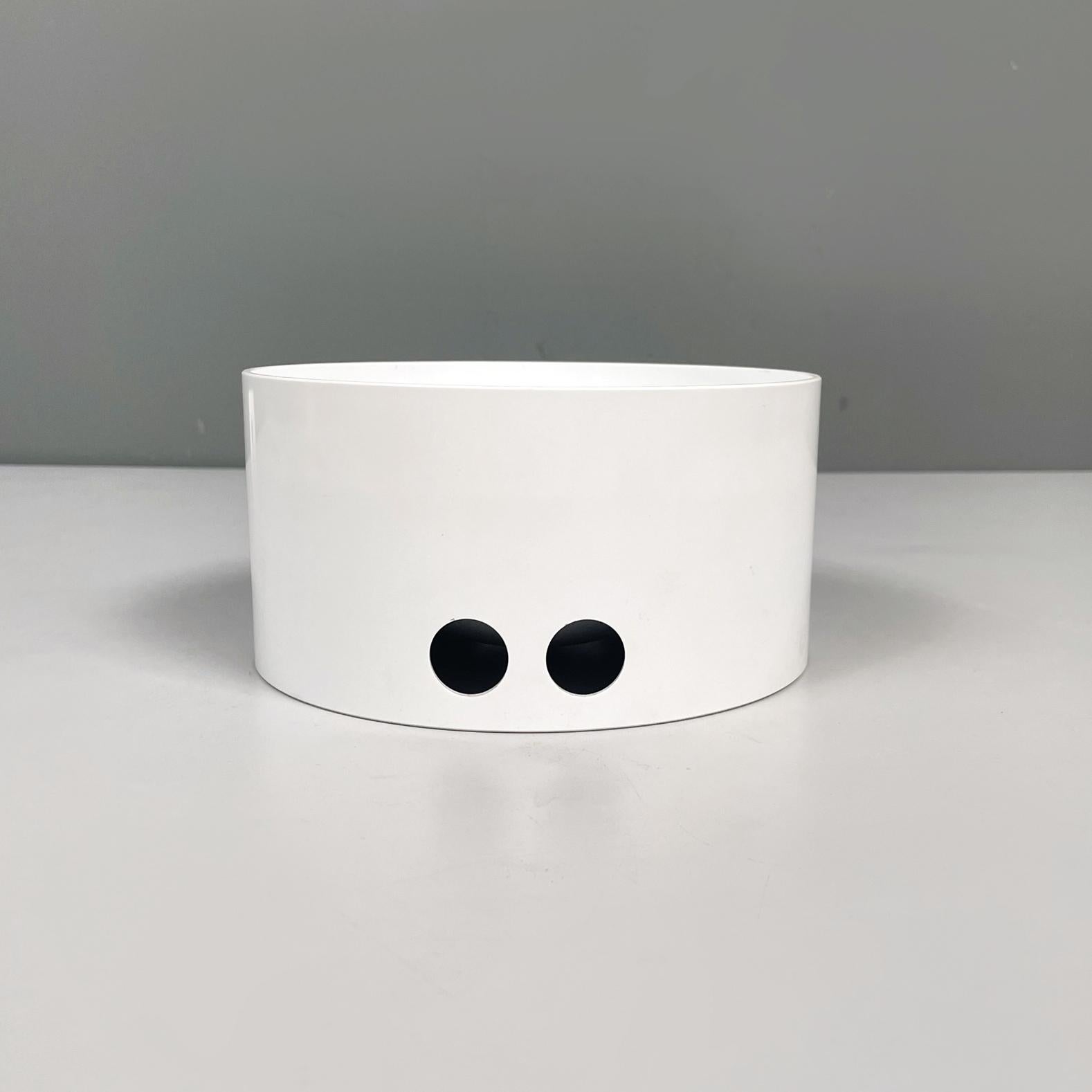Space Age Italian Modern White plastic cylindrical bowl by Enzo Mari for Danese, 1970s For Sale