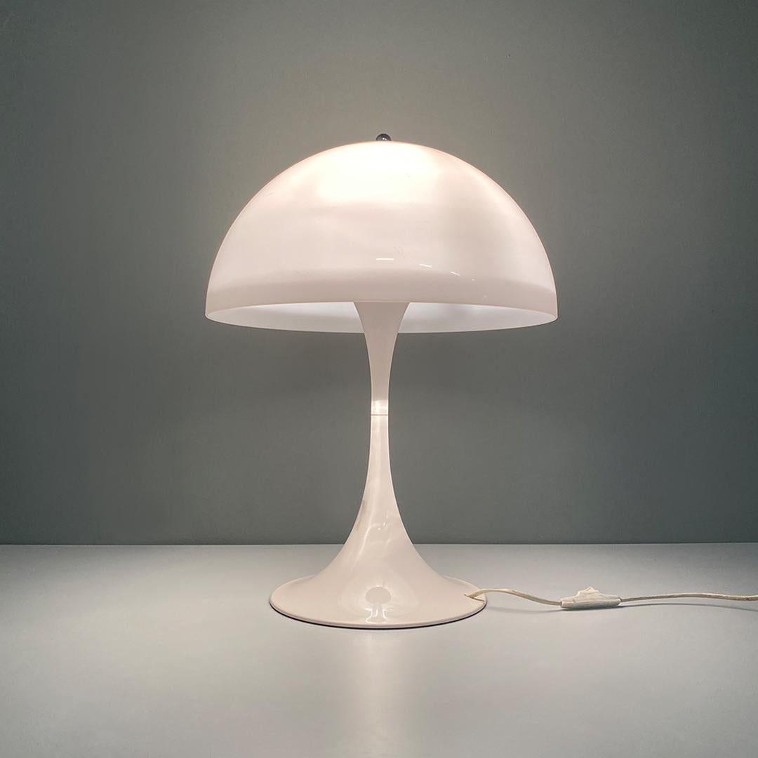 Italian Modern Table lamp Panthella by Verner Panton for Louis Poulsen, 1970s For Sale 9